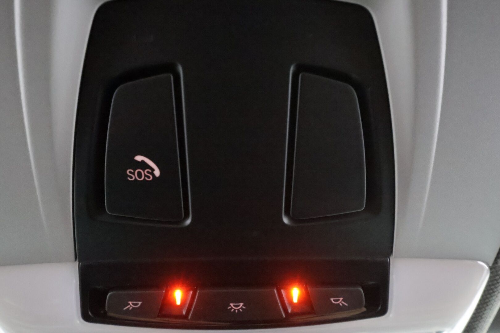 BMW X1 2021 F48 xDrive25e A Charged Edition Sport * HUD / Sporttipenkit / P.Kamera / LED / Navi / Vakkari / Koukku * - 1.om Suomi-auto / 2x Latauskaapelit / Kahdet renkaat aluvanteilla / Merkkihuollot