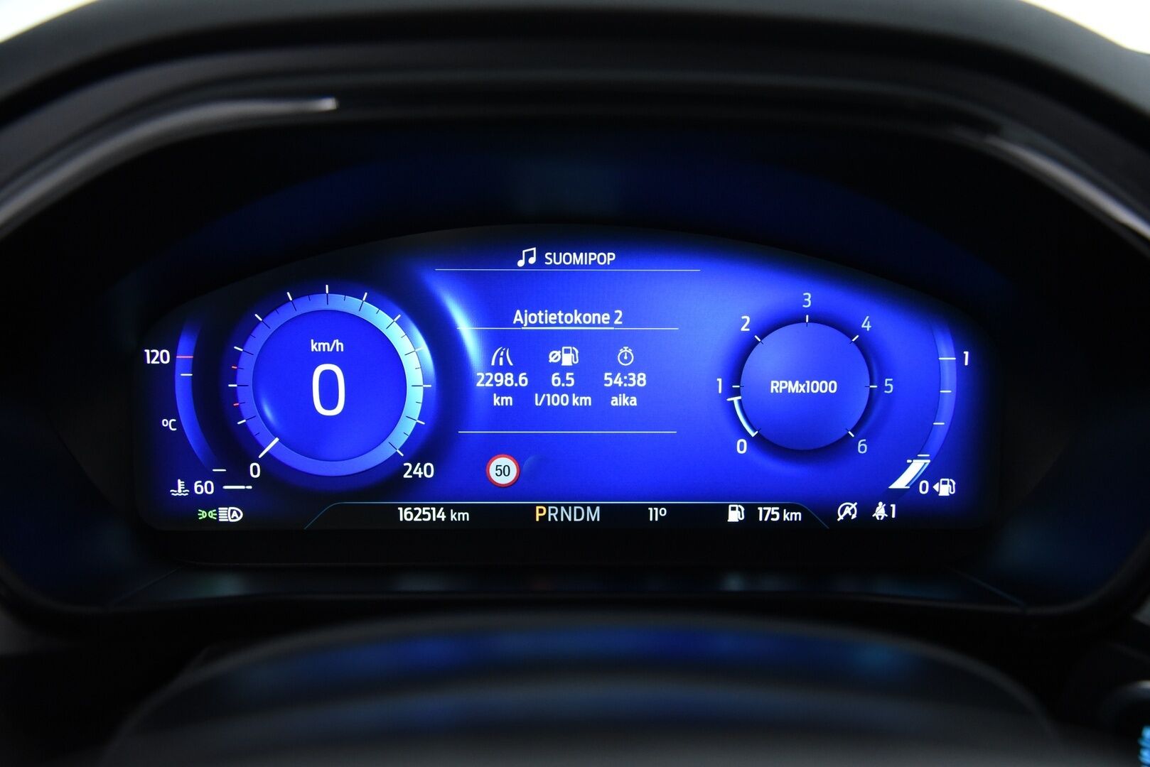 Ford Focus 2021 1,5 TDCi EcoBlue 120hv A8 ST-Line Wagon * Webasto / Adapt. vakkari / Lämmitettävä tuulilasi / P-kamera / Koukku / Kaistavahti - Suomi-auto / Kahdet renkaat omilla alumiinivanteilla / Hihna tehty 2025  / Juuri huollettu!