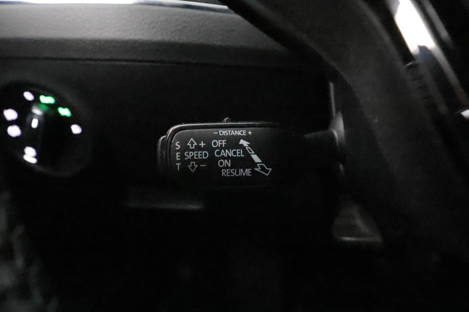 Skoda Superb 2021 Combi 1,4 TSI PHEV Style iV DSG * Webasto / Koukku / ACC / Matrix-LED / P.kamera / Canton / Navi / Muistipenkit * - 1-om Suomi-auto / 2x Latauskaapelit / ALV-Vähennyskelpoinen / Merkkihuollettu!