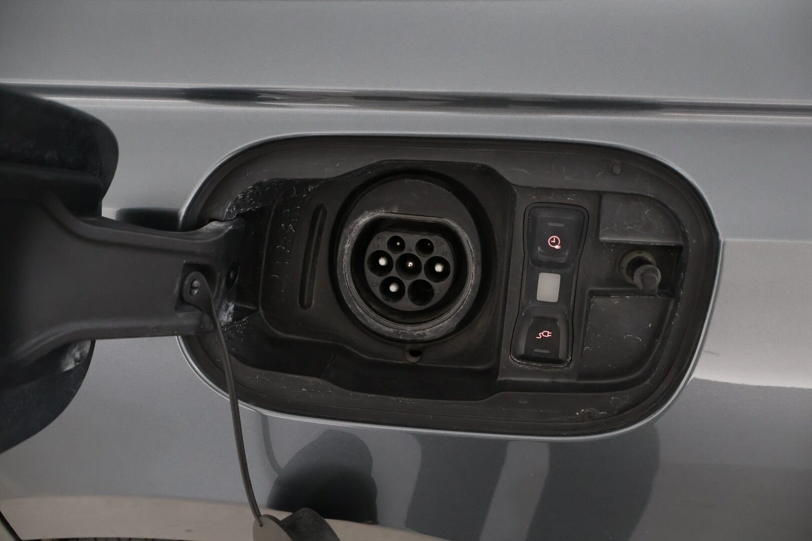 Audi A8 2021 Sedan Lang 60 TFSI e quattro tiptronic *Häikäsevät varusteet / HD Matrix LED+Laser / TV / Sähkösäätöiset etu- ja takaistuimet hieronnalla & ilmastoinnilla / HUD / Yönäkö / Panorama / Imuovet* - 3,99% KORKOTARJOUS TÄHÄN AUTOON 21.9. ASTI - *Akku kuntotarkistettu! / 1-omisteinen Suomi-auto! / Todella hieno yksilö!*