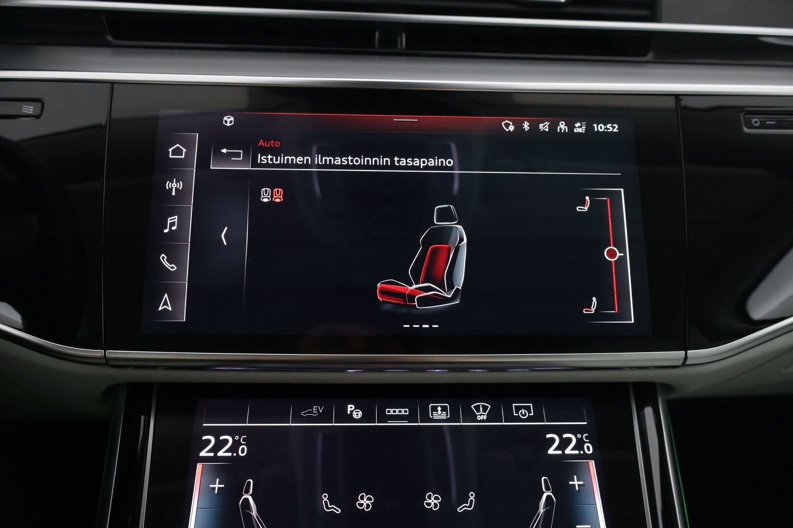 Audi A8 2021 Sedan Lang 60 TFSI e quattro tiptronic *Häikäsevät varusteet / HD Matrix LED+Laser / TV / Sähkösäätöiset etu- ja takaistuimet hieronnalla & ilmastoinnilla / HUD / Yönäkö / Panorama / Imuovet* - 3,99% KORKOTARJOUS TÄHÄN AUTOON 21.9. ASTI - *Akku kuntotarkistettu! / 1-omisteinen Suomi-auto! / Todella hieno yksilö!*