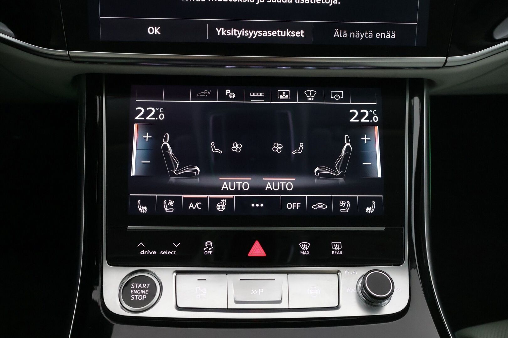 Audi A8 2021 Sedan Lang 60 TFSI e quattro tiptronic *Häikäsevät varusteet / HD Matrix LED+Laser / TV / Sähkösäätöiset etu- ja takaistuimet hieronnalla & ilmastoinnilla / HUD / Yönäkö / Panorama / Imuovet* - 3,99% KORKOTARJOUS TÄHÄN AUTOON 21.9. ASTI - *Akku kuntotarkistettu! / 1-omisteinen Suomi-auto! / Todella hieno yksilö!*