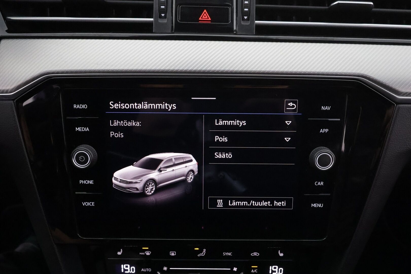 Volkswagen Passat 2021 Variant R-Line 2,0 TDI EVO SCR 110 kW DSG * ACC / Webasto / Matrix LED / Koukku / Sporttinahat / Keyless * - 1.Om Suomi-auto / Kahdet renkaat