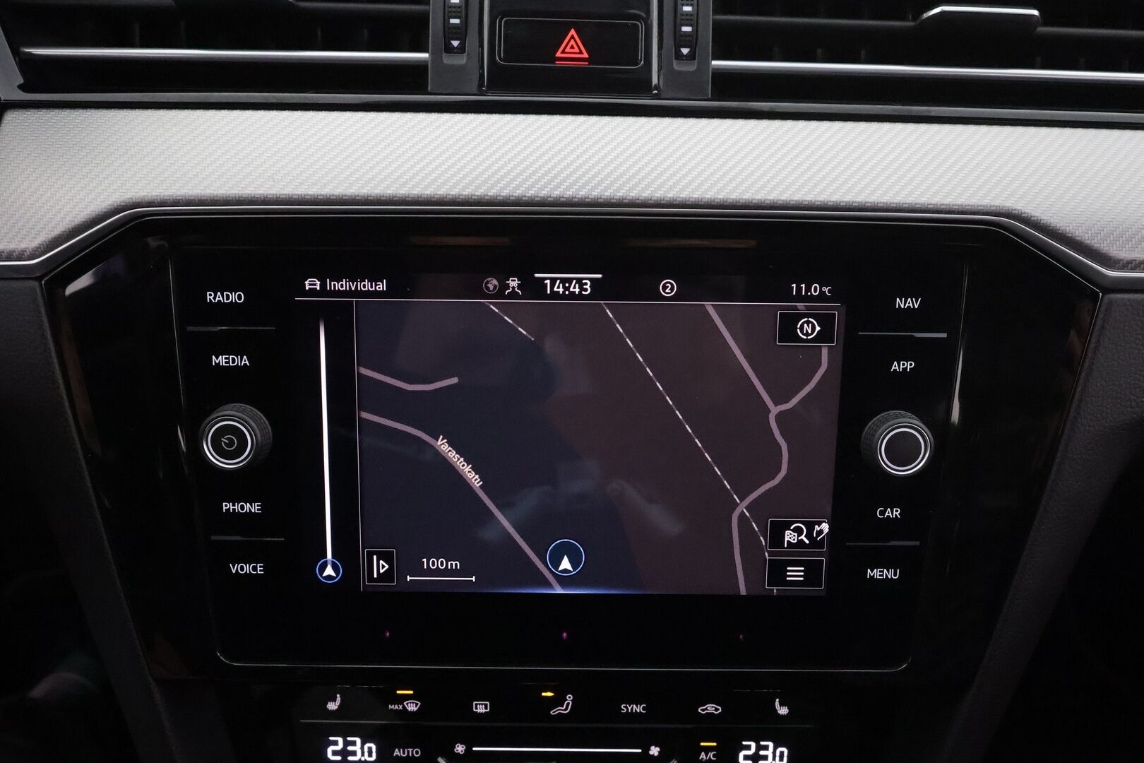 Volkswagen Passat 2021 Variant R-Line 2,0 TDI EVO SCR 110 kW DSG * ACC / Webasto / Matrix LED / Koukku / Sporttinahat / Keyless * - 1.Om Suomi-auto / Kahdet renkaat