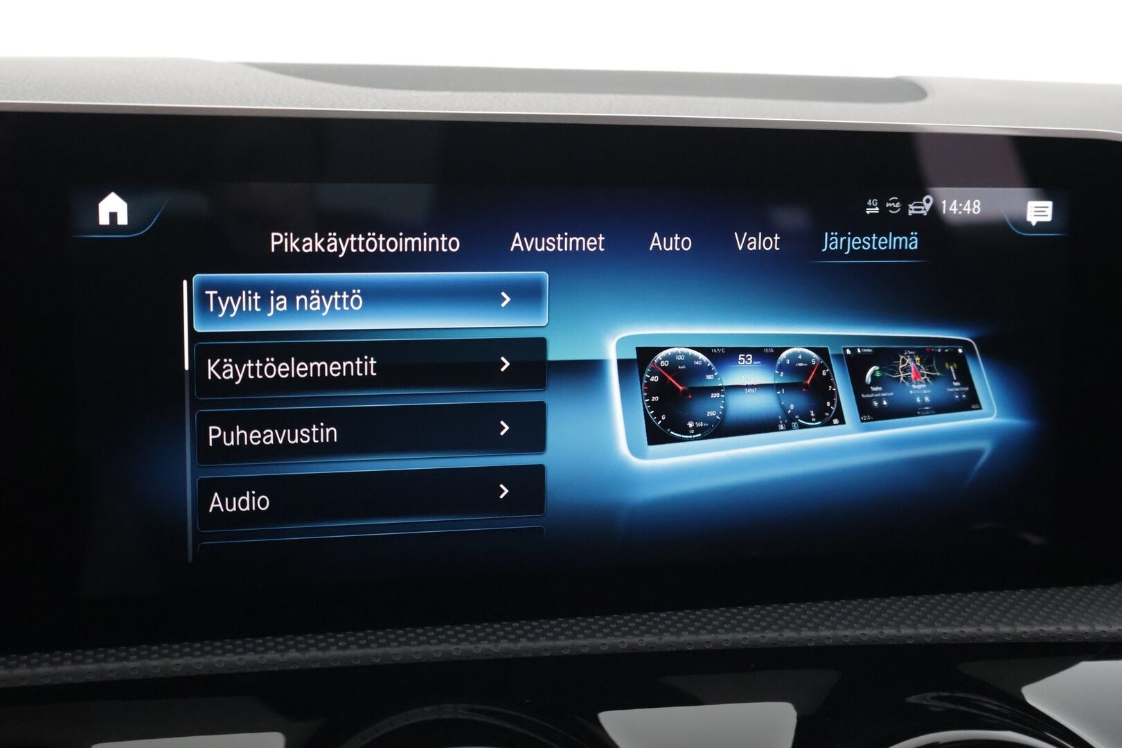 Mercedes-Benz A 2018 200 A Business AMG ** Panorma / Widescreen / P.kamera / LED / Navi ** - * Facelift / Tehokkaampi kone / Näyttävä / Hyvin pidetty / Huippu siisti!* - HULLUT VÄLIPÄIVÄT KORKOTARJOUS 2,49%