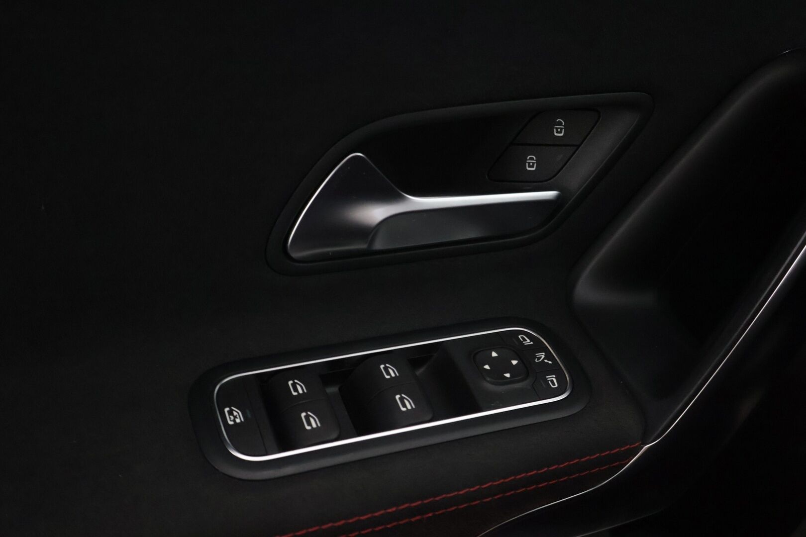 Mercedes-Benz A 2018 200 A Business AMG ** Panorma / Widescreen / P.kamera / LED / Navi ** - *Näyttävä / Hyvin pidetty / Huippu siisti!*
