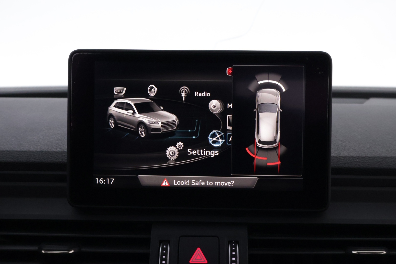 Audi Q5 2017 Business 2,0 TDI 140 kW quattro S tronic * Webasto / Vetokoukku / LED / Peruutustutkat / Sporttipenkit - Tulossa Myyntiin! / Jakopää tehty!