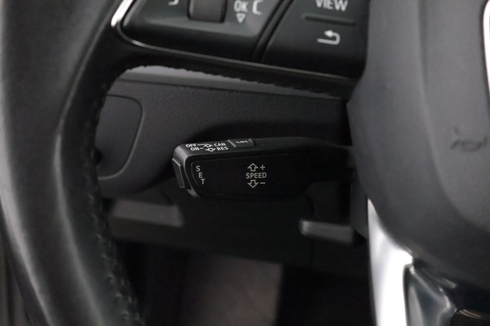 Audi Q5 2017 Business 2,0 TDI 140 kW quattro S tronic * Webasto / Vetokoukku / LED / Peruutustutkat / Sporttipenkit - Tulossa Myyntiin! / Jakopää tehty!