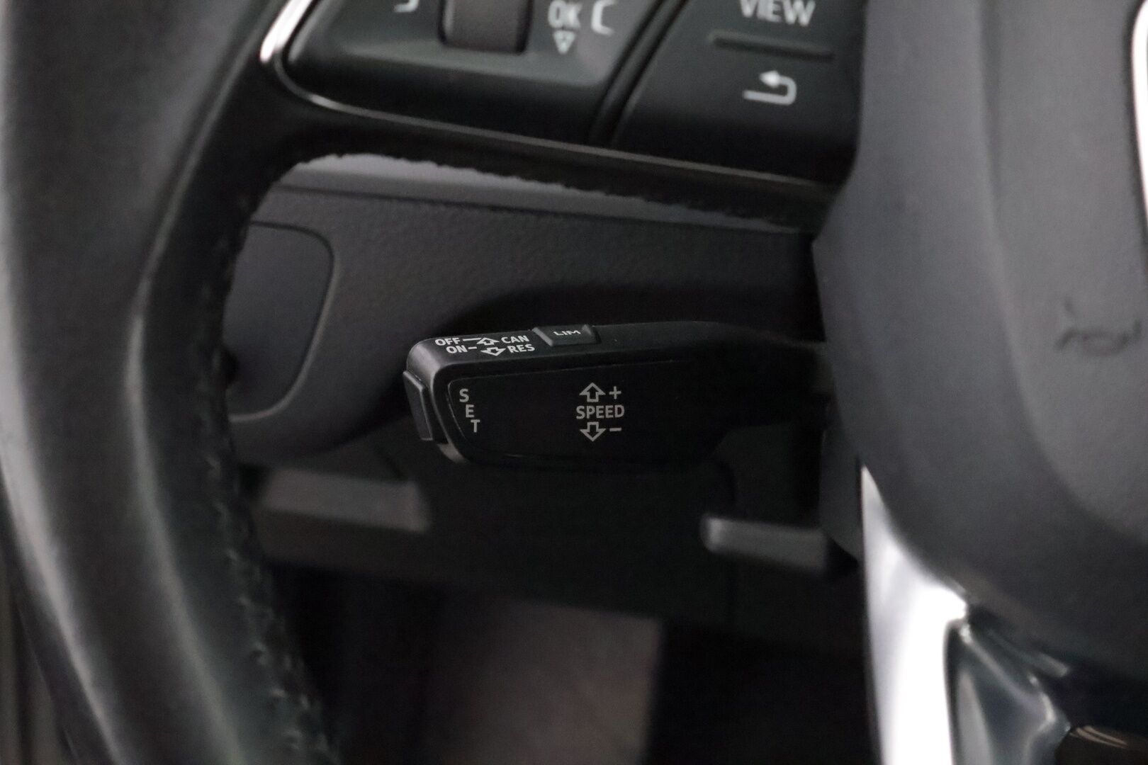 Audi Q5 2017 Business 2,0 TDI 140 kW quattro S tronic * Webasto / Vetokoukku / LED / Peruutustutkat / Sporttipenkit - Tulossa Myyntiin! / Jakopää tehty!