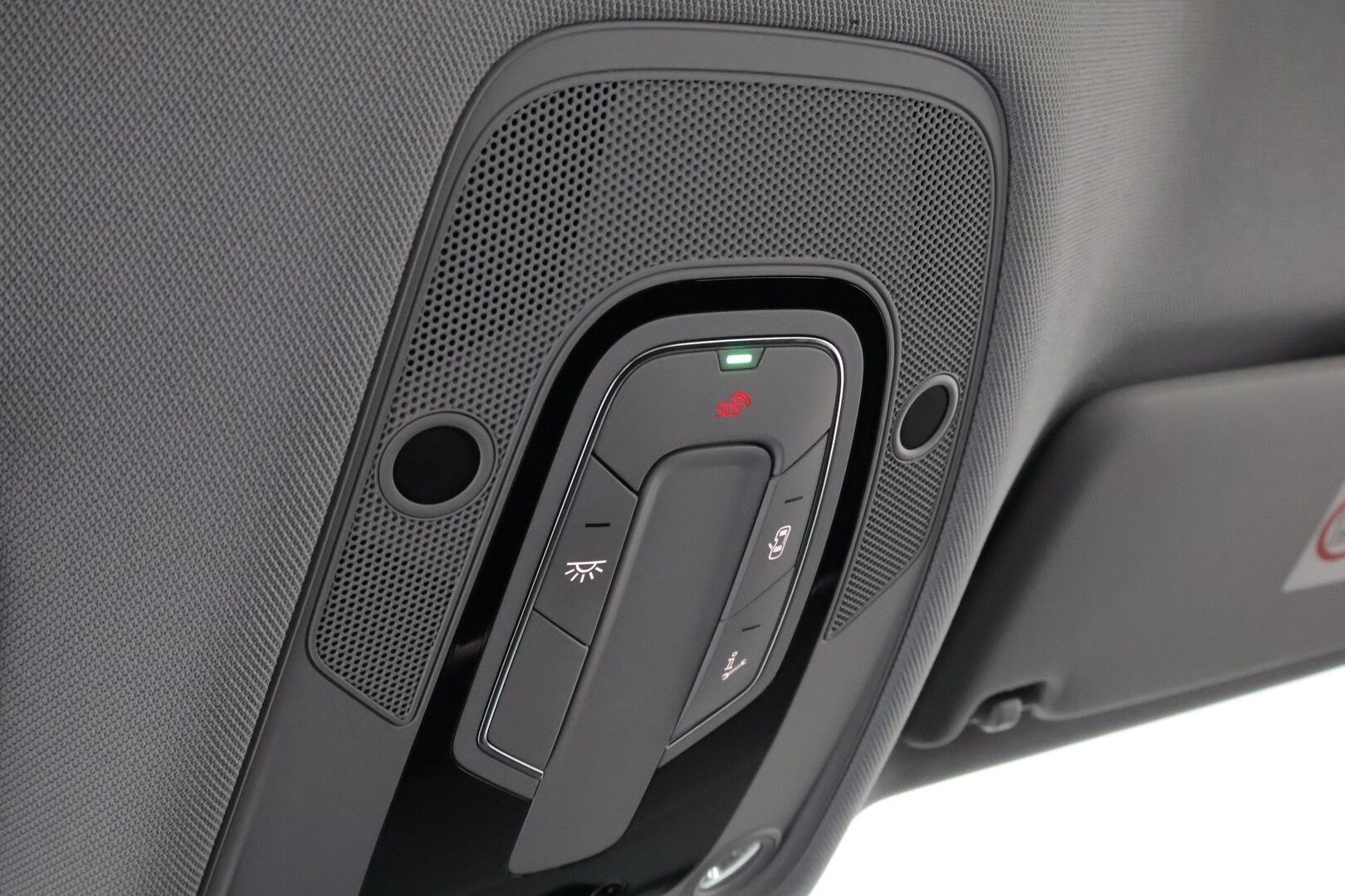 Audi Q5 2017 Business 2,0 TDI 140 kW quattro S tronic * Webasto / Vetokoukku / LED / Peruutustutkat / Sporttipenkit - Tulossa Myyntiin! / Jakopää tehty!