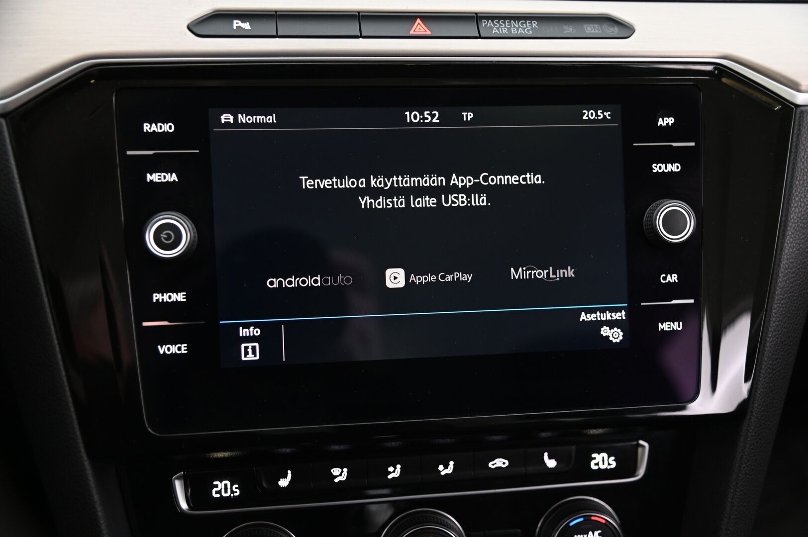VOLKSWAGEN PASSAT 2018 2.0 TDI Variant Highline 4Motion Dsg Autom. - *ALV-VÄHENNYSKELPOINEN* *HUIPPUVARUSTEET* *WEBASTO, ADAPTIIVINEN VAKKARI, NAHKA-ALCANTARA, KOUKKU, KAMERA, TUTKAT*