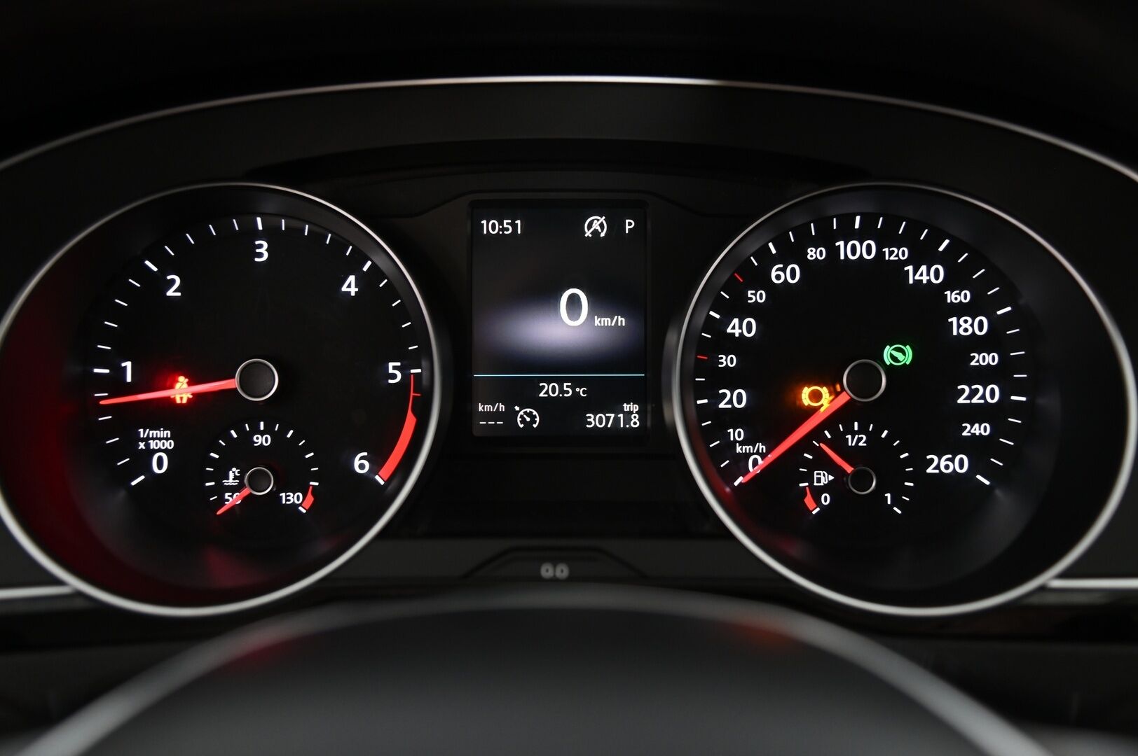 VOLKSWAGEN PASSAT 2018 2.0 TDI Variant Highline 4Motion Dsg Autom. - *ALV-VÄHENNYSKELPOINEN* *HUIPPUVARUSTEET* *WEBASTO, ADAPTIIVINEN VAKKARI, NAHKA-ALCANTARA, KOUKKU, KAMERA, TUTKAT*