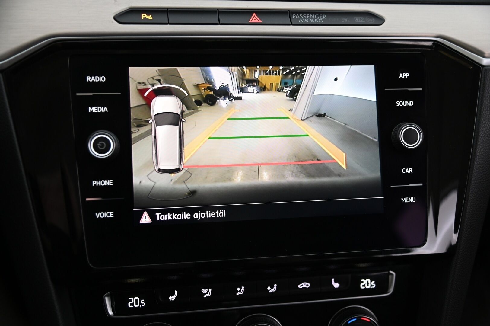 VOLKSWAGEN PASSAT 2018 2.0 TDI Variant Highline 4Motion Dsg Autom. - *ALV-VÄHENNYSKELPOINEN* *HUIPPUVARUSTEET* *WEBASTO, ADAPTIIVINEN VAKKARI, NAHKA-ALCANTARA, KOUKKU, KAMERA, TUTKAT*