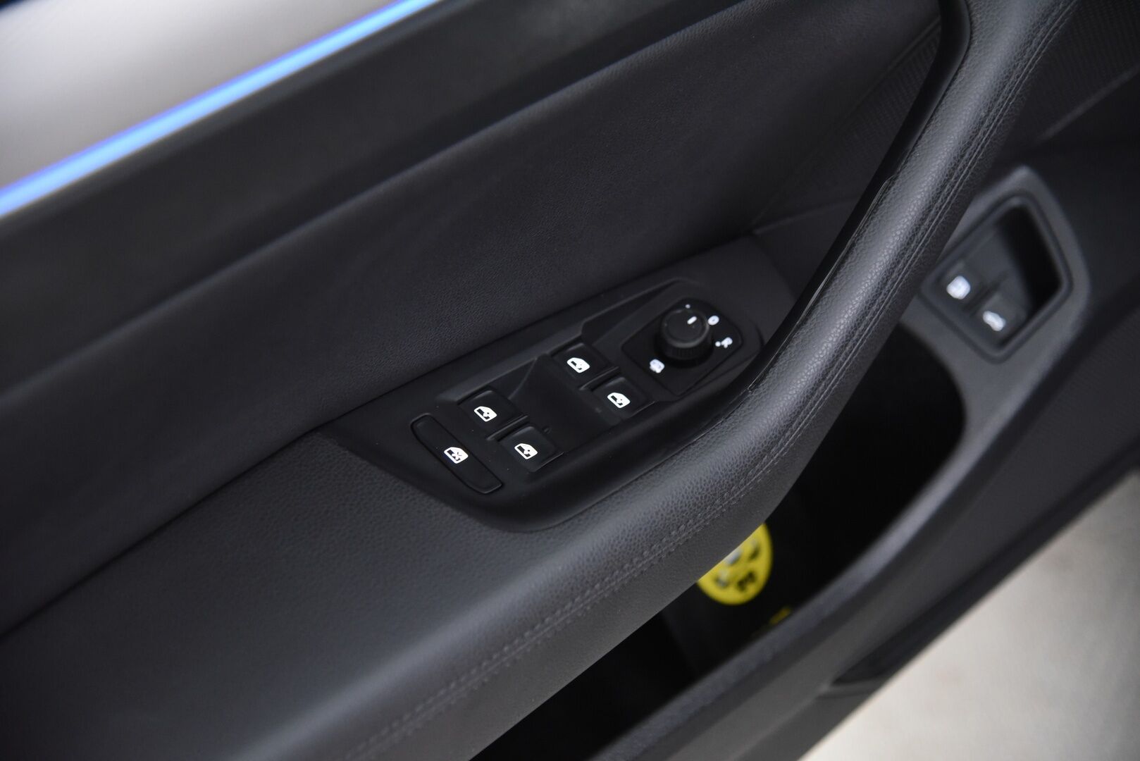 VOLKSWAGEN PASSAT 2017 Passat Variant GTE Plug-In Hybrid 160 kW (218 hv) DSG-aut / Webasto / Adapt.vak / Koukku / P-kamera / Tulossa myyntiin! - Webasto / Adapt. vak / Koukku / P.Kamera / Siisti GTE Passat 2x renkain!