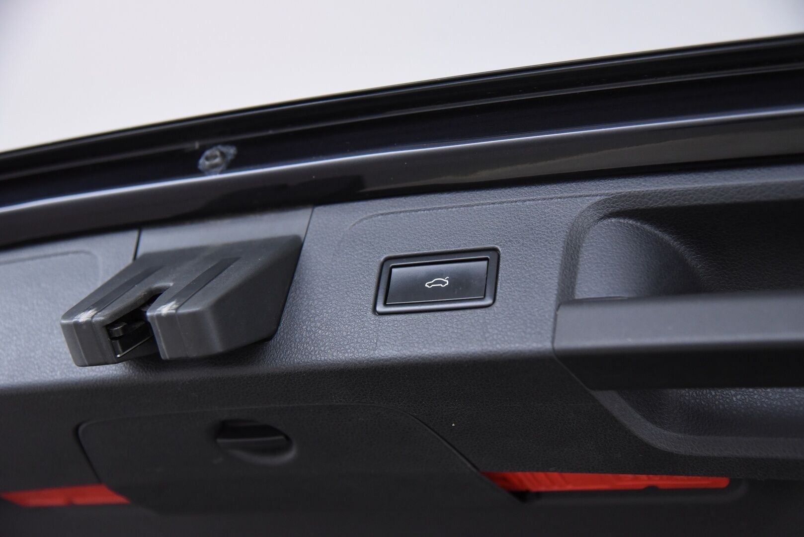 VOLKSWAGEN PASSAT 2017 Passat Variant GTE Plug-In Hybrid 160 kW (218 hv) DSG-aut / Webasto / Adapt.vak / Koukku / P-kamera / Tulossa myyntiin! - Webasto / Adapt. vak / Koukku / P.Kamera / Siisti GTE Passat 2x renkain!