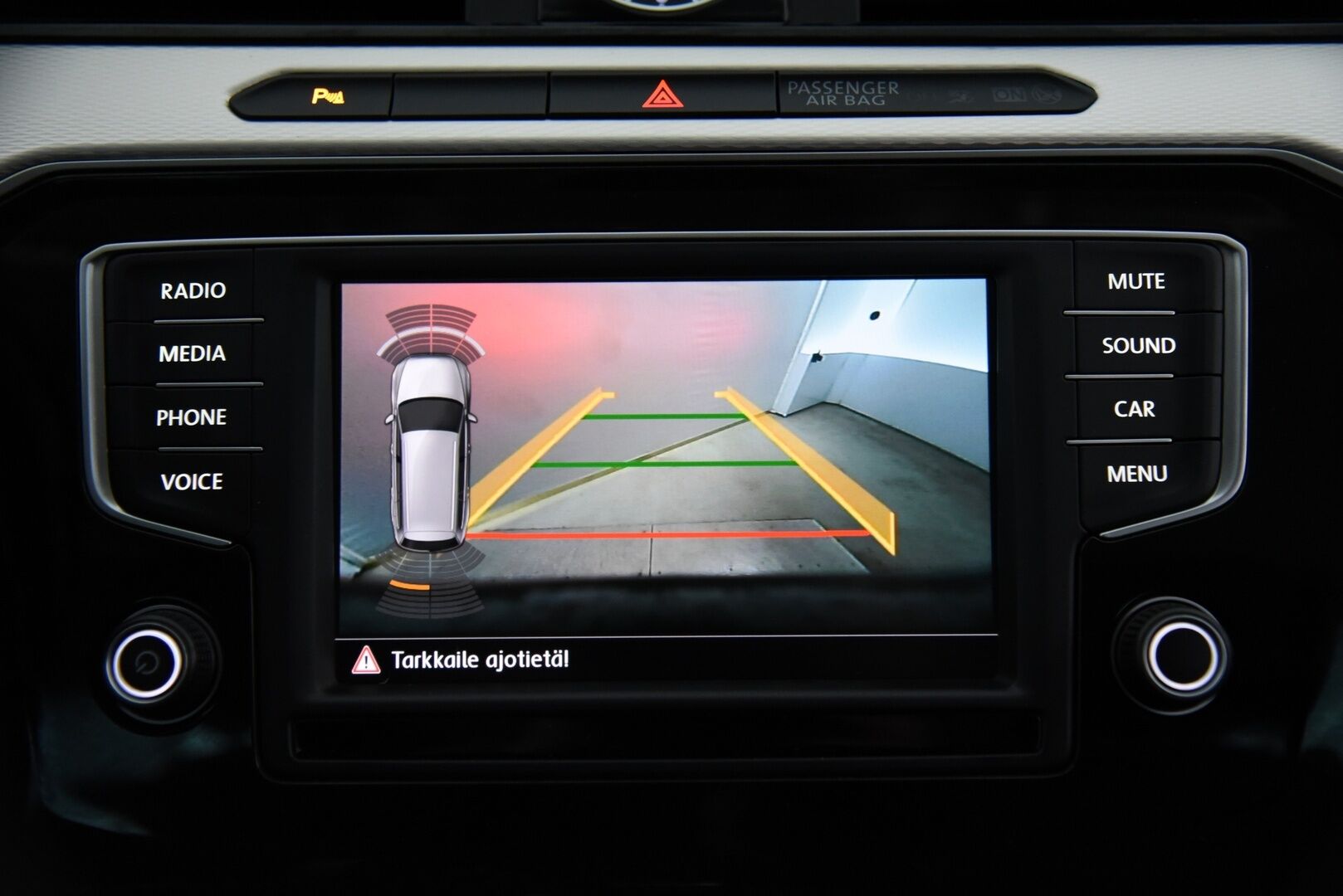 VOLKSWAGEN PASSAT 2017 Passat Variant GTE Plug-In Hybrid 160 kW (218 hv) DSG-aut / Webasto / Adapt.vak / Koukku / P-kamera / Tulossa myyntiin! - Webasto / Adapt. vak / Koukku / P.Kamera / Siisti GTE Passat 2x renkain!