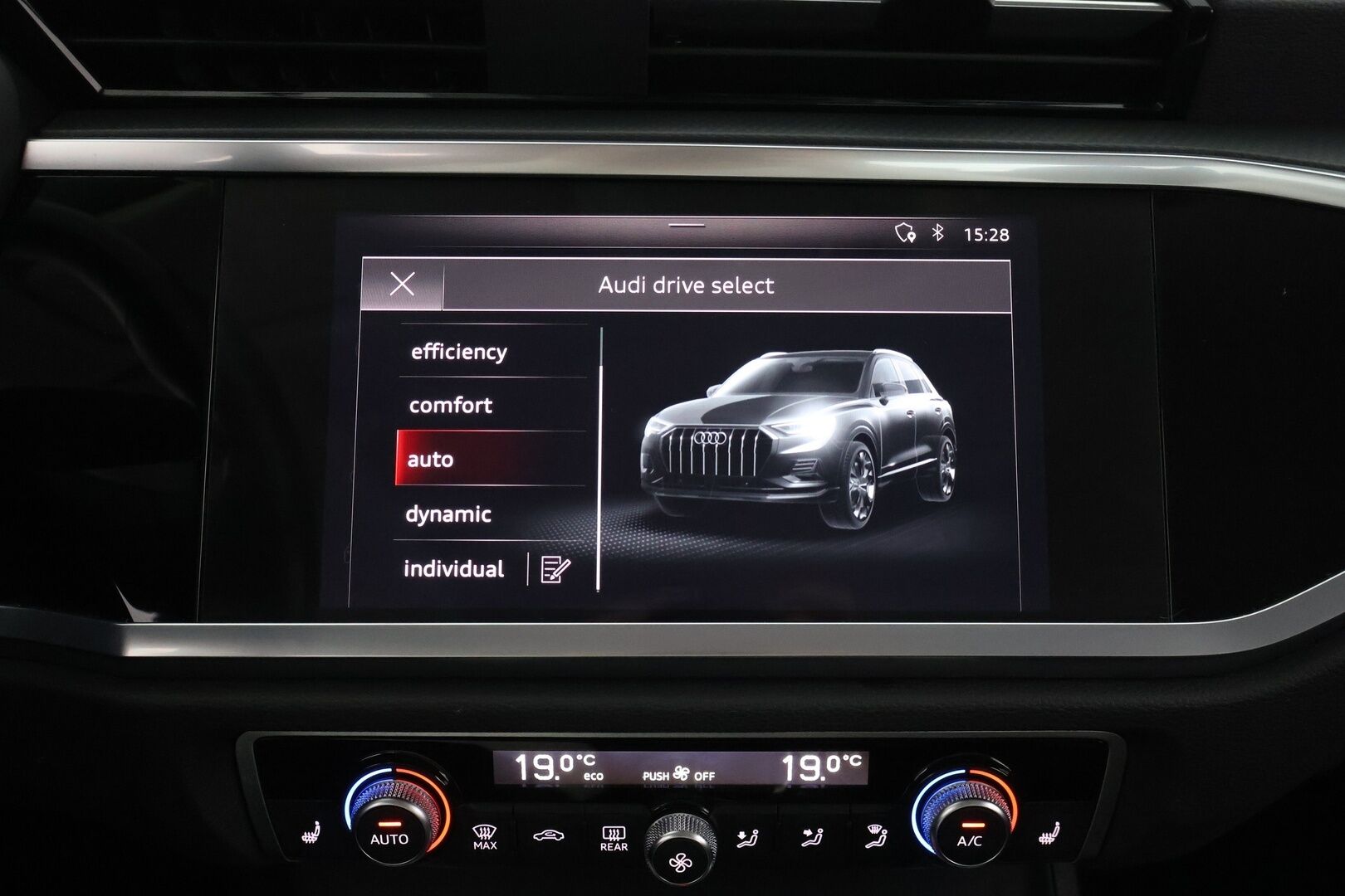 Audi Q3 2021 Business 35 TFSI 110 kW MHEV S tronic - ACC | Webasto | Digimittaristo | LED | Hyvä huoltohistoria! 