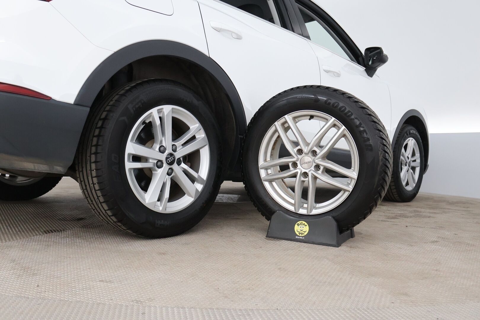 Audi Q3 2021 Business 35 TFSI 110 kW MHEV S tronic - ACC | Webasto | Digimittaristo | LED | Hyvä huoltohistoria! 