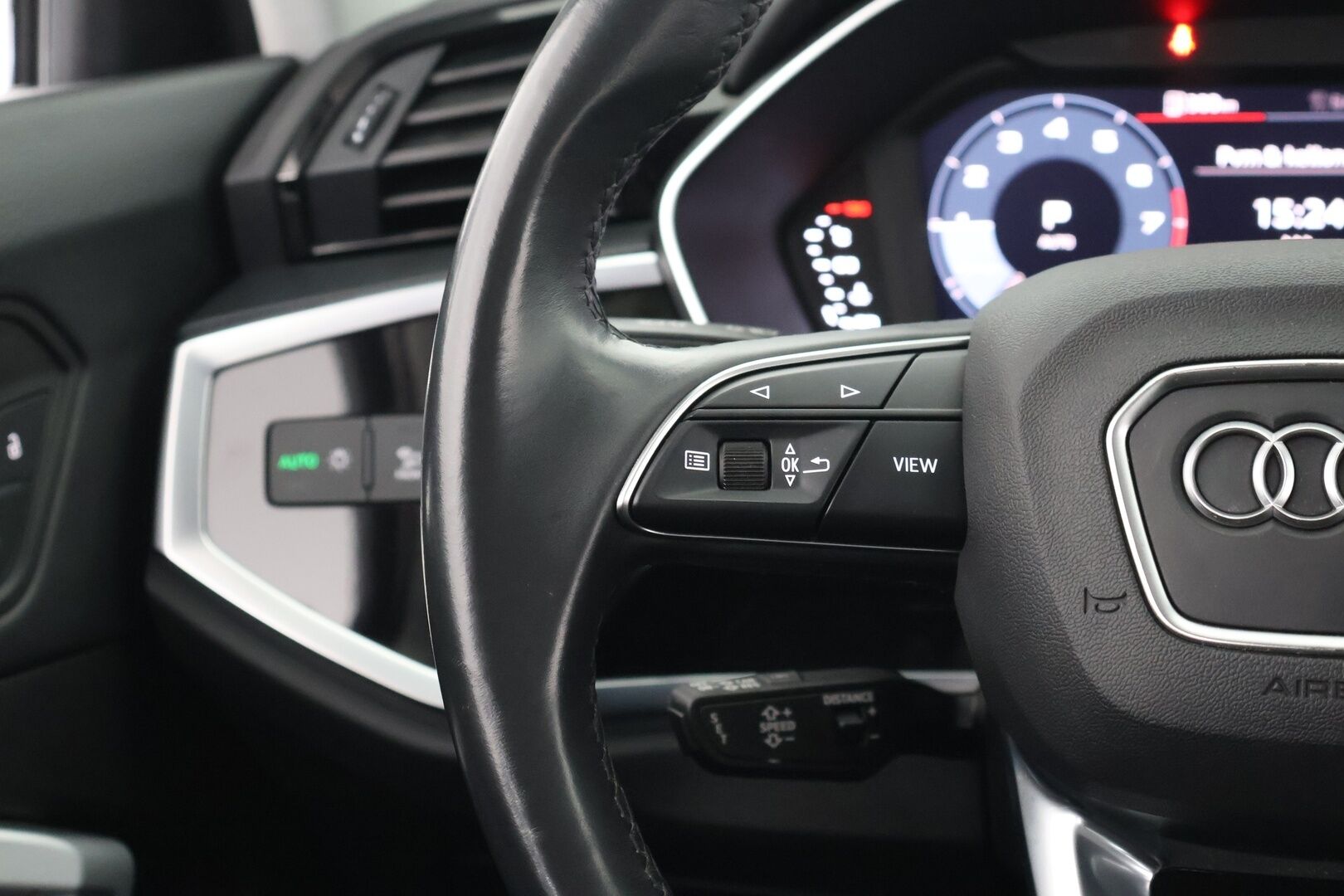 Audi Q3 2021 Business 35 TFSI 110 kW MHEV S tronic - ACC | Webasto | Digimittaristo | LED | Hyvä huoltohistoria! 