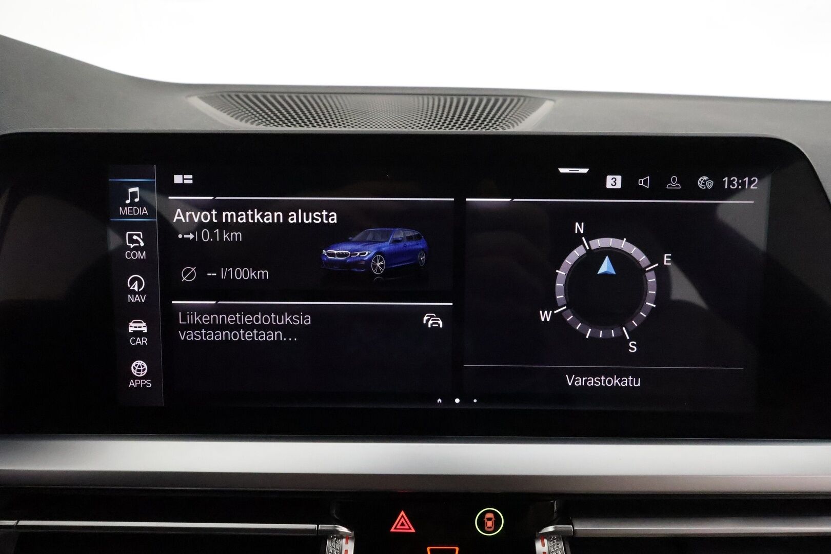 BMW 330 2021 G21 A Charged Edition M Sport **ACC / HUD / P.tutkat / Muistipenkki / Vaaleat nahat / Comfort Access / Navi** - 1.Om Suomi-auto / Kahdet renkaat aluvanteilla / Merkkihuollettu