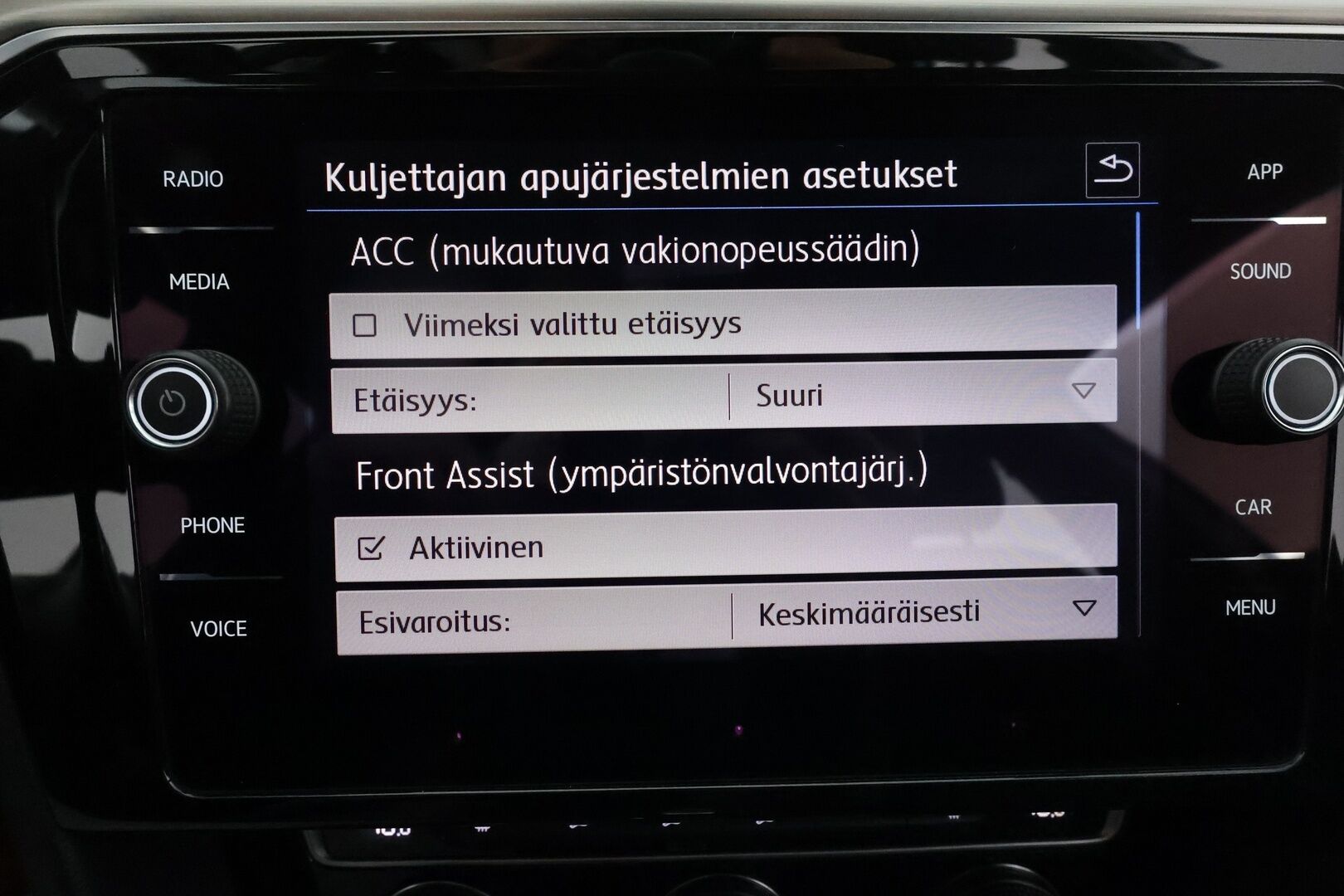 Volkswagen Passat 2018 Variant Highline R-Line 2,0 TDI 140 kW (190 hv) 4MOTION DSG-automaatti **Webasto / Koukku / Matrix-LED / Adapt.Vakkari** - ACC / P. Kamera / Kaistavahti / KeylessGO / 2x Renkaat / Digimittaristo