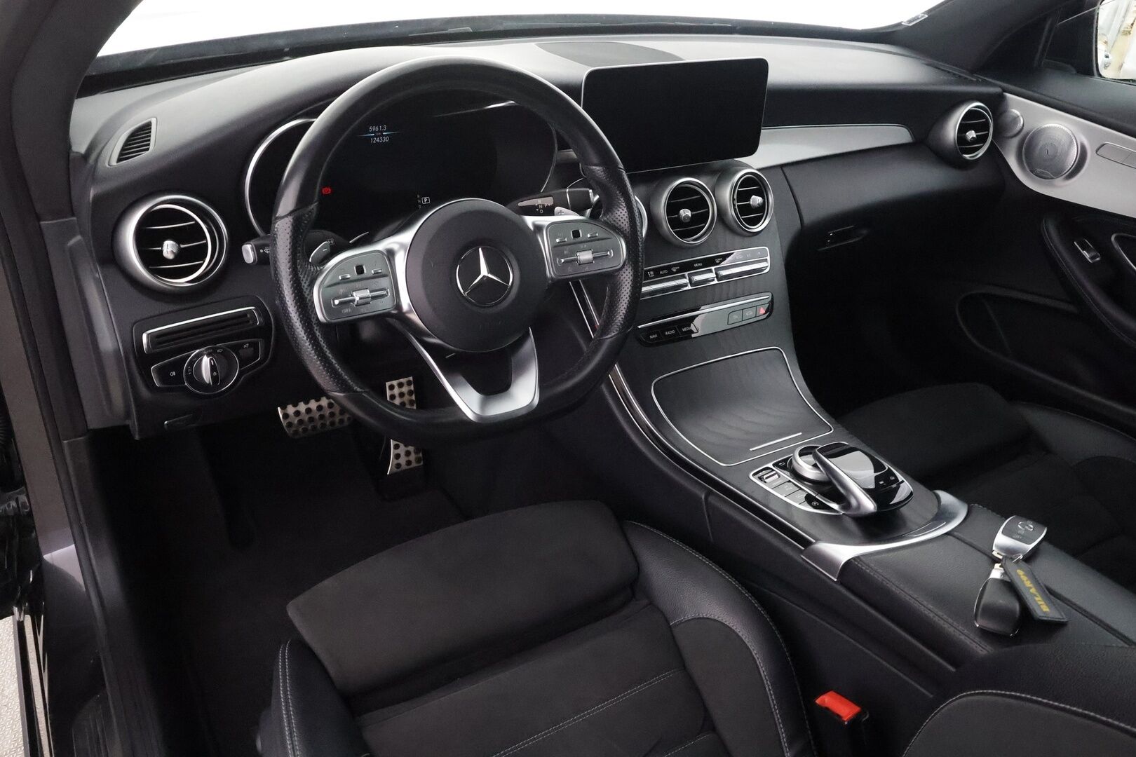 Mercedes-Benz C 2019 200 4Matic A Business AMG - | Facelift | Burmester | 360° | Panorama | Multibeam | Digimittaristo | Ambient light | Keyless | Nahka-alcantara sporttipenkit | Apple & Android |