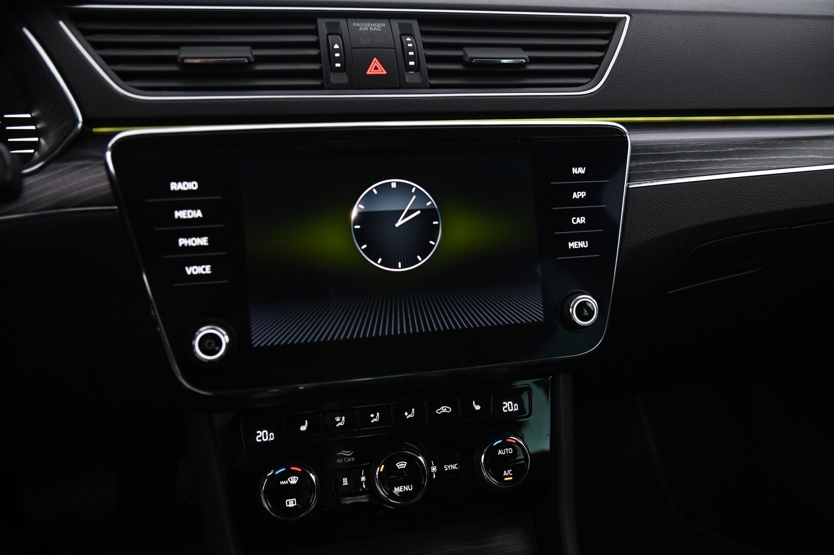 Skoda Superb 2021 1,4 TSI PHEV Style iV DSG Autom. / Canton / Adapt.Vakkari / Vetokoukku / - Juuri katsastettu / Navi / Nahkaverhoilu / Muistipenkit / Peruutuskamera / Matrix-ajovalot /