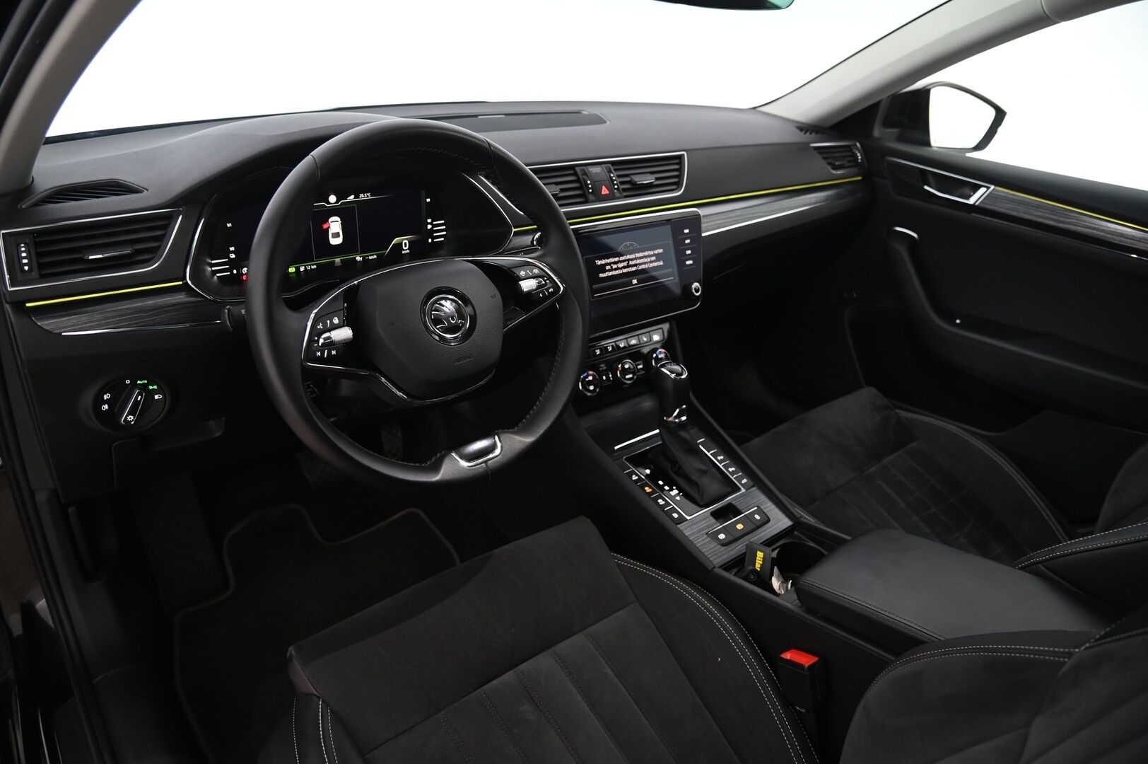 Skoda Superb 2021 1,4 TSI PHEV Style iV DSG Autom. / Canton / Adapt.Vakkari / Vetokoukku / - Juuri katsastettu / Navi / Nahkaverhoilu / Muistipenkit / Peruutuskamera / Matrix-ajovalot /