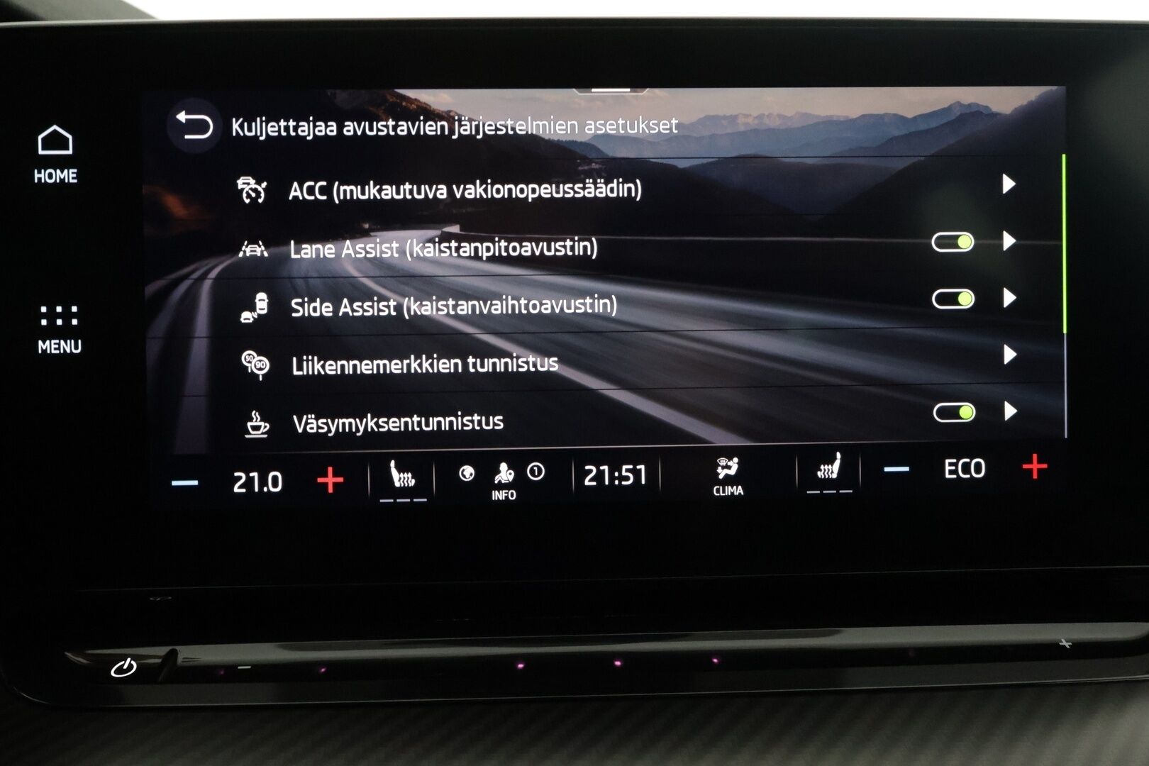 Skoda Octavia 2021 Combi 1,4 TSI PHEV RS iV DSG Autom. - | ACC | Webasto | Matrix-LED | P.Kamera | Ratinlämmitys | HUD | Navi | Keyless | Apple&Android | Suomi-auto | Kahdet Renkaat | Merkkihuollettu |