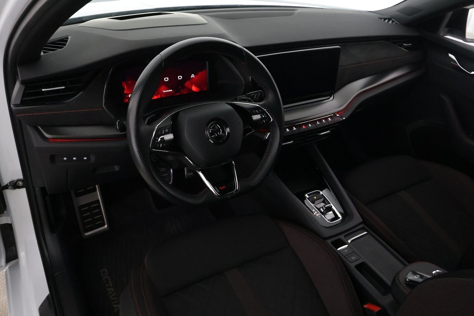 Skoda Octavia 2021 Combi 1,4 TSI PHEV RS iV DSG Autom. - | ACC | Webasto | Matrix-LED | P.Kamera | Ratinlämmitys | HUD | Navi | Keyless | Apple&Android | Suomi-auto | Kahdet Renkaat | Merkkihuollettu |