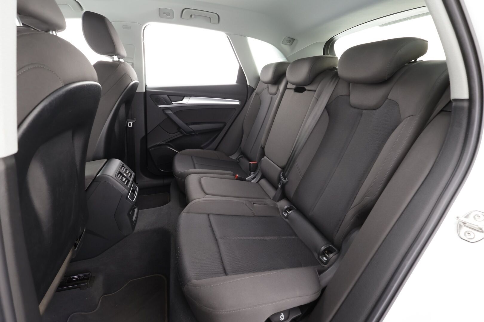 Audi Q5 2021 55 TFSI e quattro S tronic S-line * ACC / Matrix LED / P.kamera / Ilma-alusta / Keyless / Navi * - Koti & kauppalaturi / 1.Om suomi-auto / Kahdet renkaat