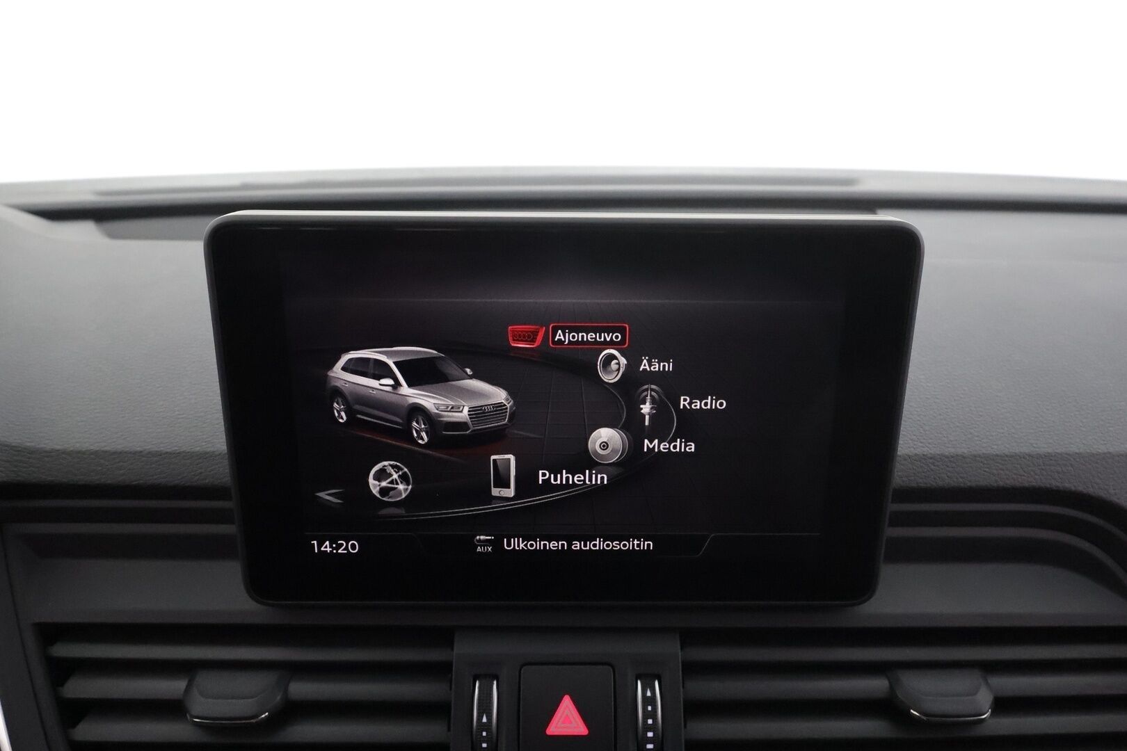 Audi Q5 2020 55 TFSI e quattro S tronic S-line * ACC / Matrix LED / P.kamera / Ilma-alusta / Keyless / Navi / Vetokoukku * - Koti & kauppalaturi / 1.Om suomi-auto / Kahdet renkaat