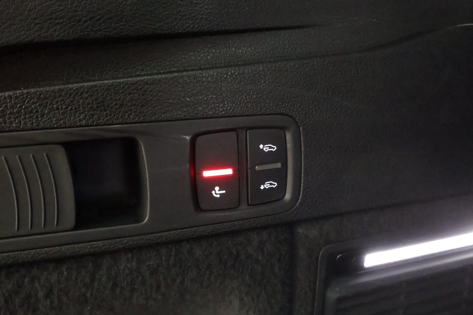 Audi Q5 2020 55 TFSI e quattro S tronic S-line * ACC / Matrix LED / P.kamera / Ilma-alusta / Keyless / Navi / Vetokoukku * - Koti & kauppalaturi / 1.Om suomi-auto / Kahdet renkaat