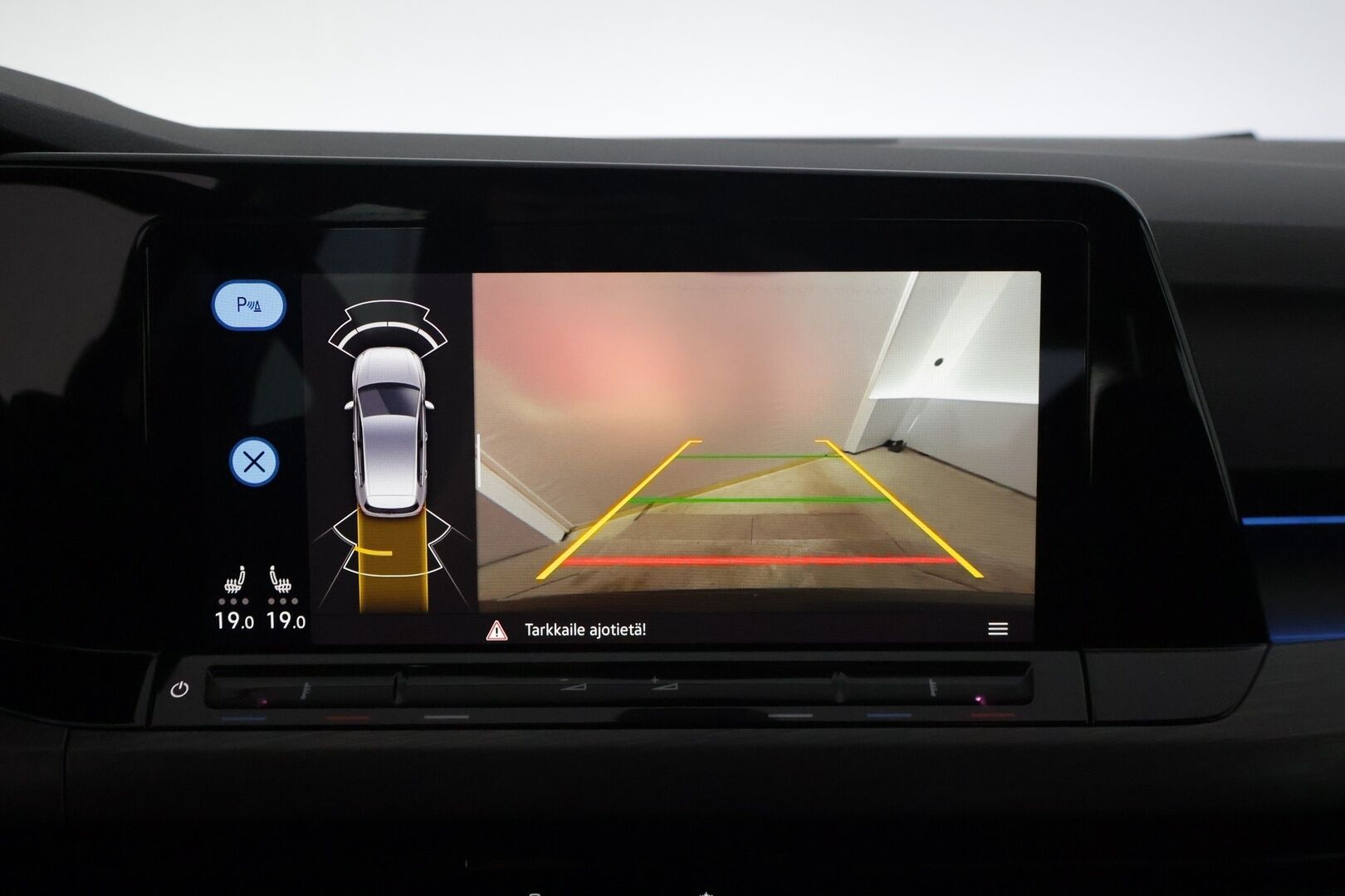 Volkswagen Golf 2021 First Edition Style 1,5 eTSI 110 kW (MHEV) * Webasto /  Adapt.vakkari / Matrix / Kamera / Metalliväri / Digimittaristo * - Kahdet renkaat / Suomi- Auto / Merkkiliikkeen huoltokirja