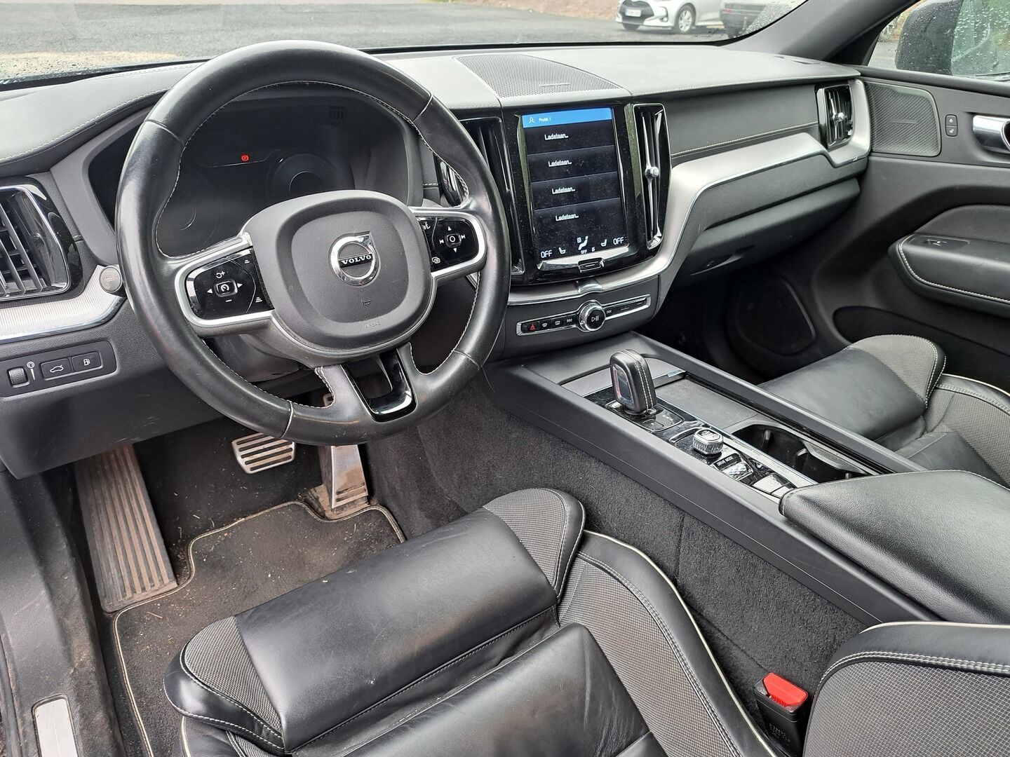 Volvo XC60 2021 T8 TwE AWD Business R-Design aut. **Adapt. vakkari / Panorama / HarmanKardon / TULOSSA** - 3,99 % KORKOTARJOUS TÄHÄN AUTOON - 