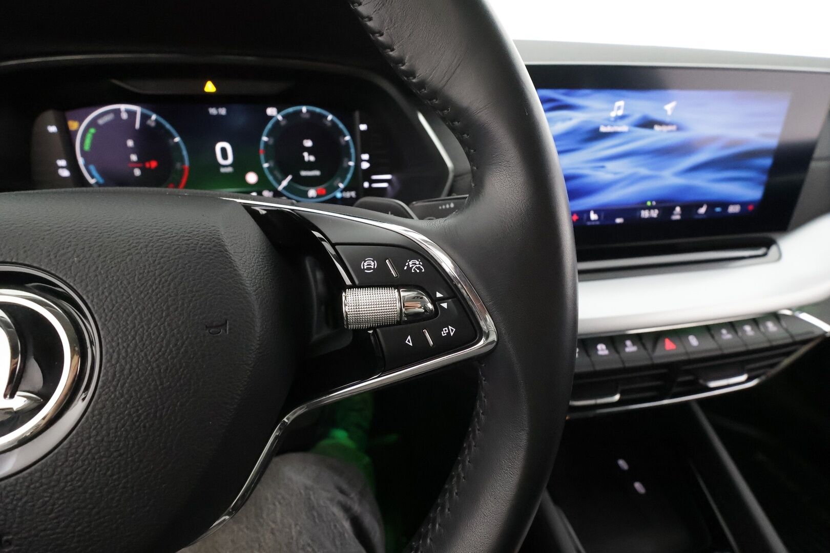 Skoda Octavia 2021 Combi 1,4 TSI PHEV Style iV DSG * Webasto / HUD / Matrix LED / Adapt.Vakkari / Peruutuskamera / Muistipenkki / Apple&Android - 1OM Suomiauto / Merkkihuollettu / Kahdet renkaat / Koti & kauppalaturi