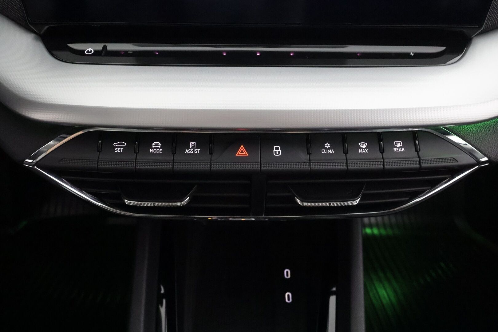 Skoda Octavia 2021 Combi 1,4 TSI PHEV Style iV DSG * Webasto / HUD / Matrix LED / Adapt.Vakkari / Peruutuskamera / Muistipenkki / Apple&Android - 1OM Suomiauto / Merkkihuollettu / Kahdet renkaat / Koti & kauppalaturi