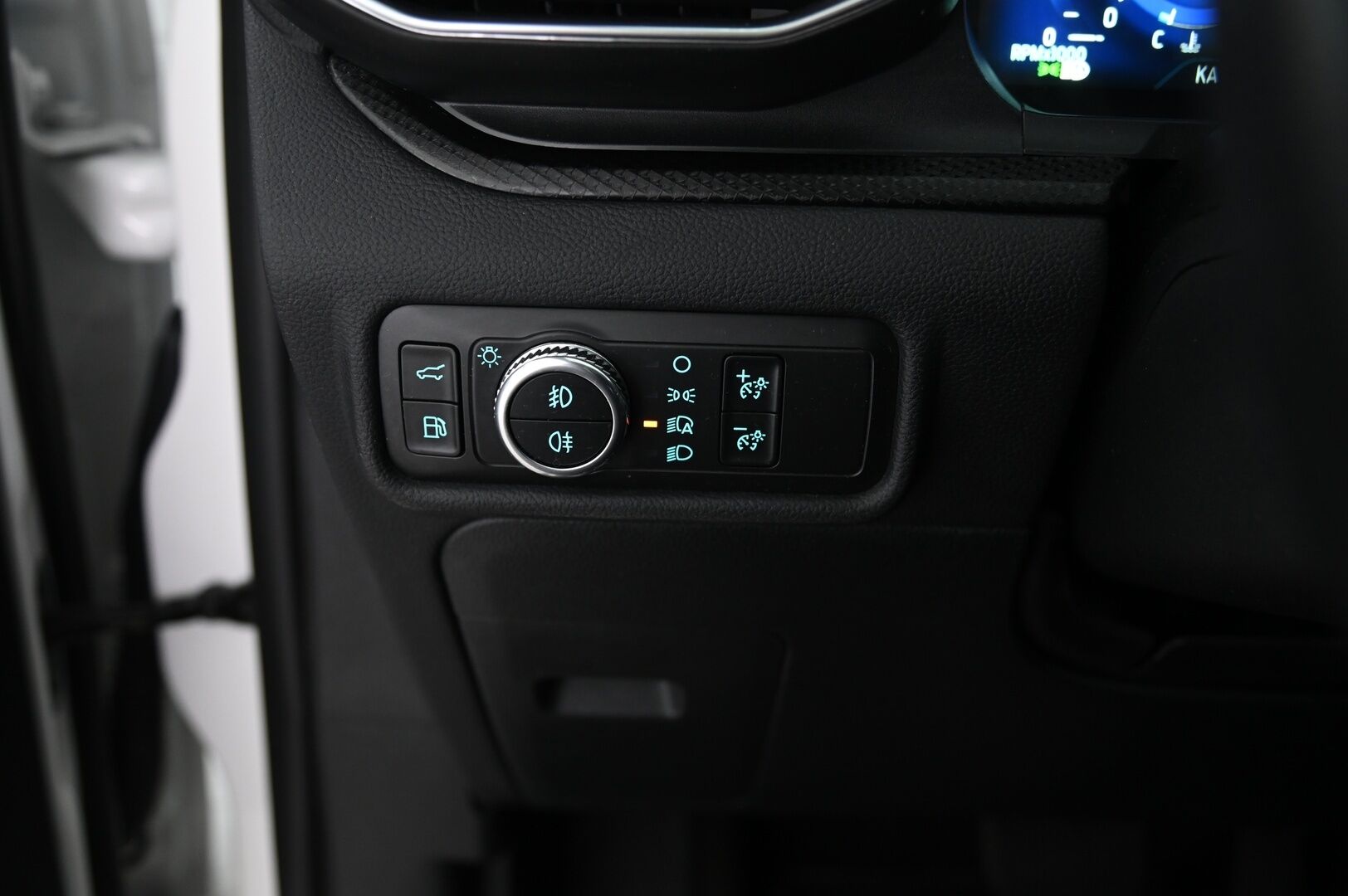 Ford Explorer 2021 3,0 V6 Ecoboost 457hv PHEV A10 AWD ST-Line 5-ovinen - ACC | Hierovat ja tuuletetut etuistuimet | Lämpöpaketti | 360 kamera | Panorama | B&O äänentoisto | Koukku | 7-Paikkainen | Langaton lataus | Ambient | Blis | 2x alut | Merkkihuollettu | Suomiauto