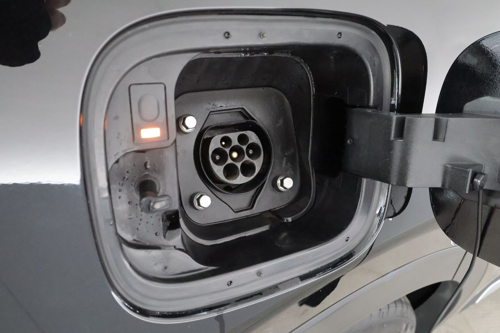 Kia Sorento 2021 1,6 T-GDI Hybrid AWD Business AT 7P * SCC / Koukku / Lohko / HUD / Panorama / 360-kamera / Bose / Muistipenkki * - Merkkihuollettu / Kahdet Renkaat