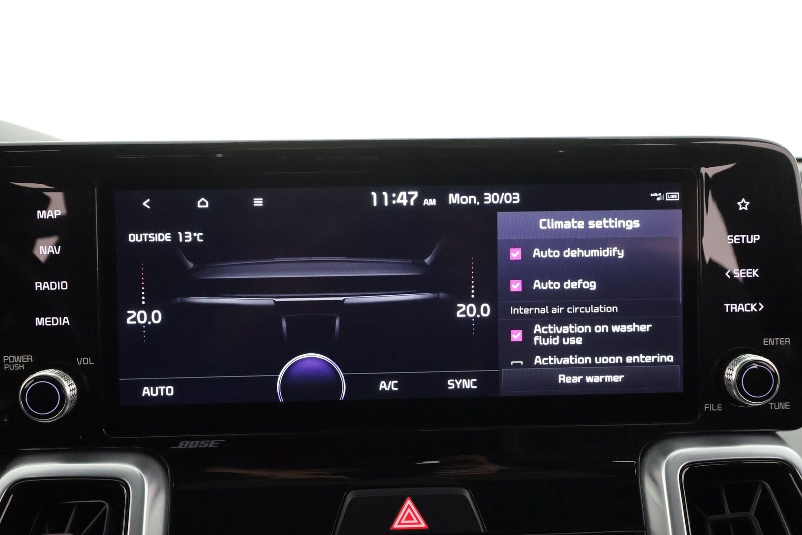 Kia Sorento 2021 1,6 T-GDI Hybrid AWD Business AT 7P * SCC / Koukku / Lohko / HUD / Panorama / 360-kamera / Bose / Muistipenkki * - Merkkihuollettu / Kahdet Renkaat