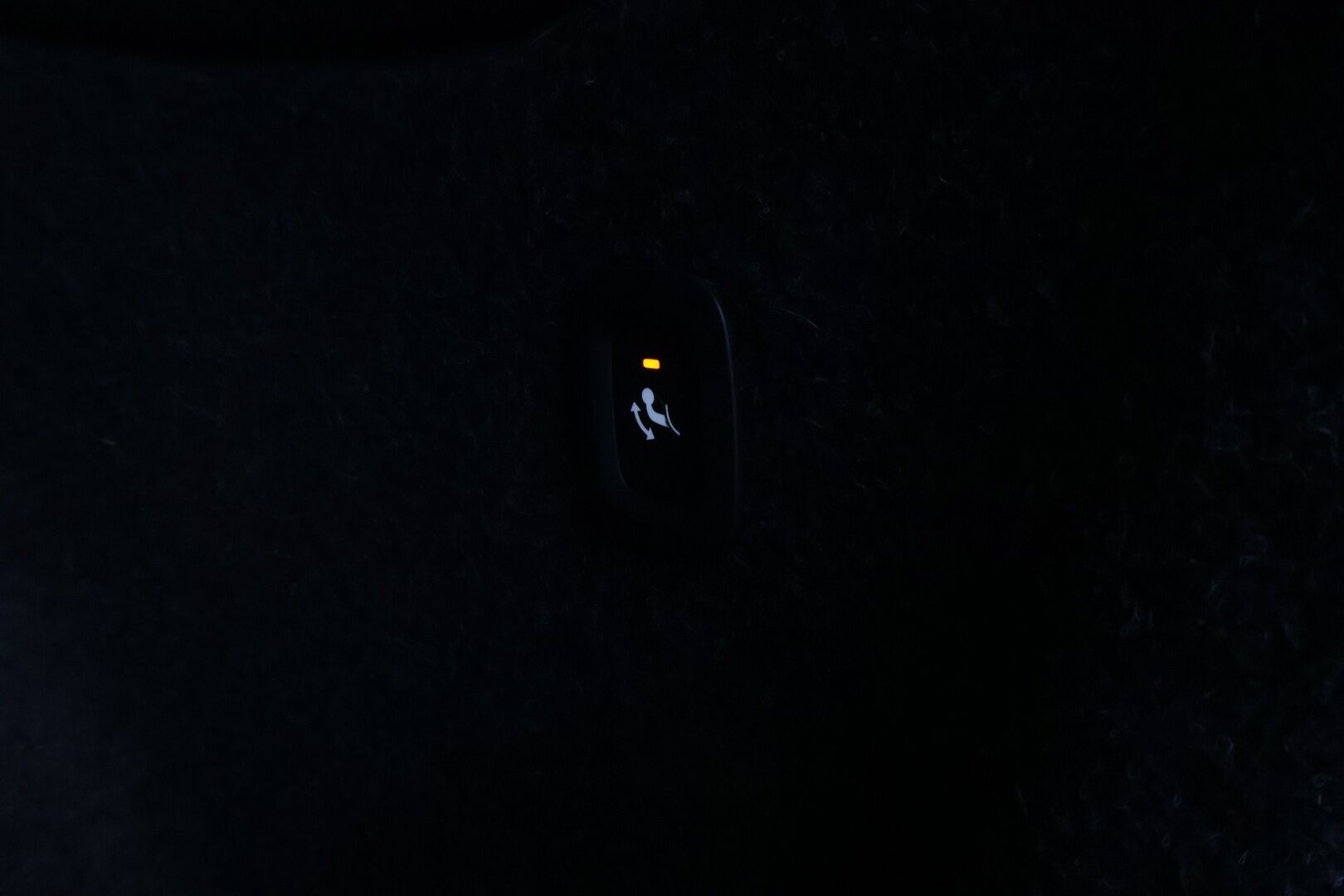 Volvo XC40 2022 Recharge Plus aut * Lämpöpumppu / Vetokoukku / Adapt.Vakkari / Peruutuskamera / Full LED / BLIS / Puolinahkasisusta - Facelift / Merkkihuollot / Juuri tullut Tampereelle!