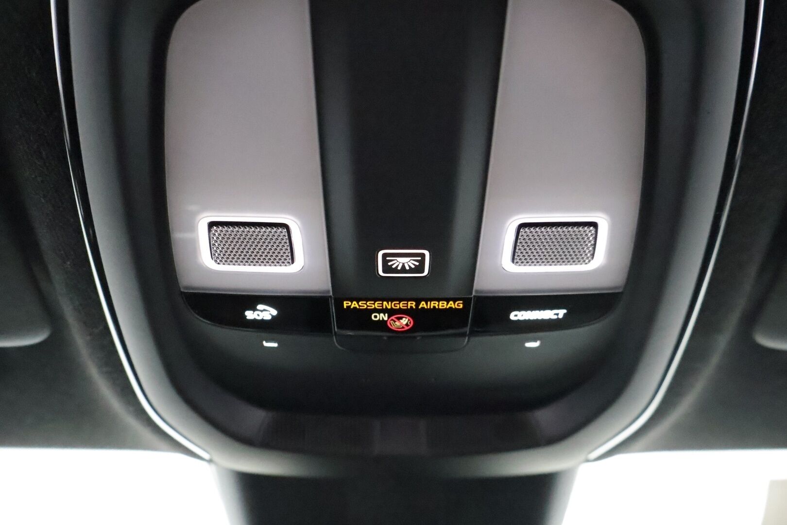 POLESTAR 2 2022 Long Range AWD Plus 78 kWh *Lämpöpumppu / Harman/Kardon / Lasikatto / P-kamera / Sporttipenkki Muistilla / KeylessGo* - 3,99 % KORKOTARJOUS TÄHÄN AUTOON - Vakkari / Kaistavahti / 2x renkaat ja vanteet / Vähän ajettu