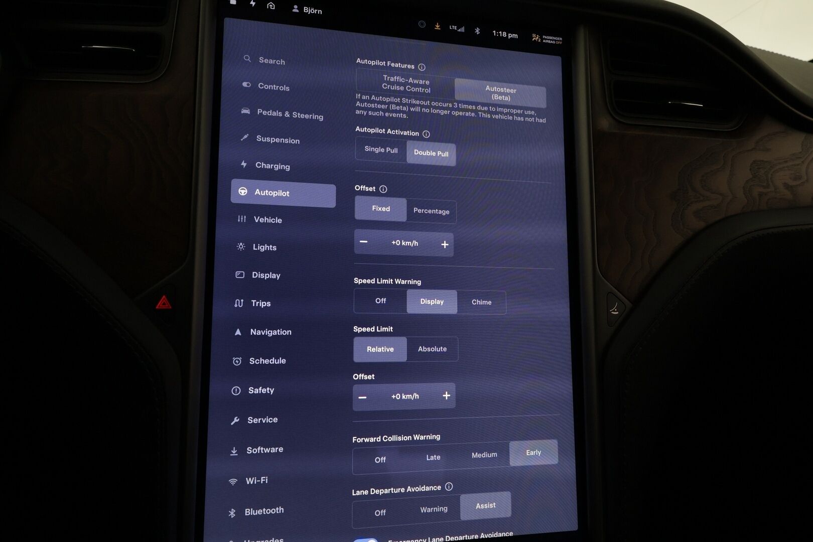 TESLA MODEL S 2020 Long Range AWD Raven *Autopilot / Ilma-alusta / Premium Audio / P-kamera / Lasikatto/ KeylessGo /* - 3,99 % KORKOTARJOUS TÄHÄN AUTOON - *ALV-vähennyskelpoinen / 2x vanteet*