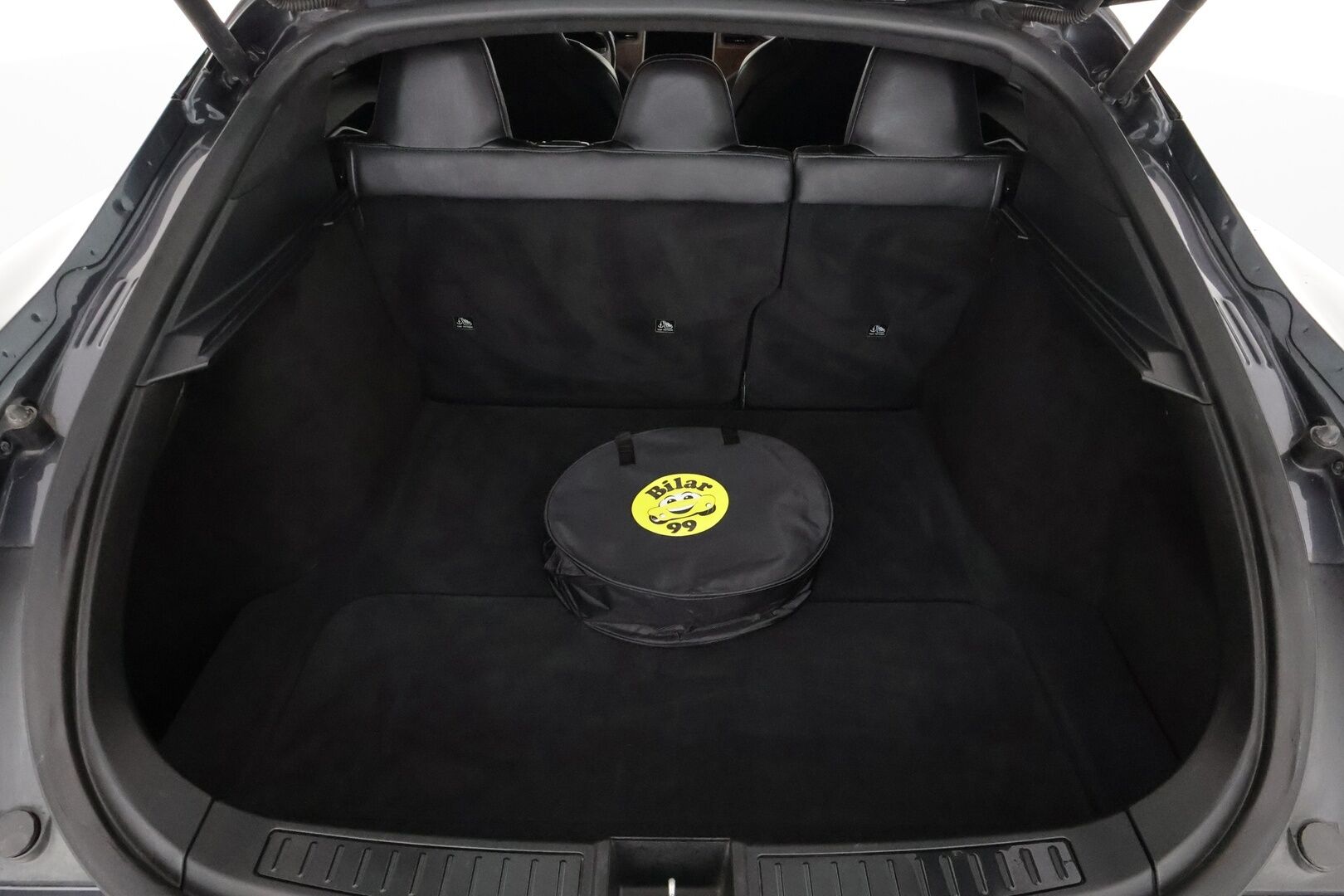TESLA MODEL S 2020 Long Range AWD Raven *Autopilot / Ilma-alusta / Premium Audio / P-kamera / Lasikatto/ KeylessGo /* - 3,99 % KORKOTARJOUS TÄHÄN AUTOON - *ALV-vähennyskelpoinen / 2x vanteet*