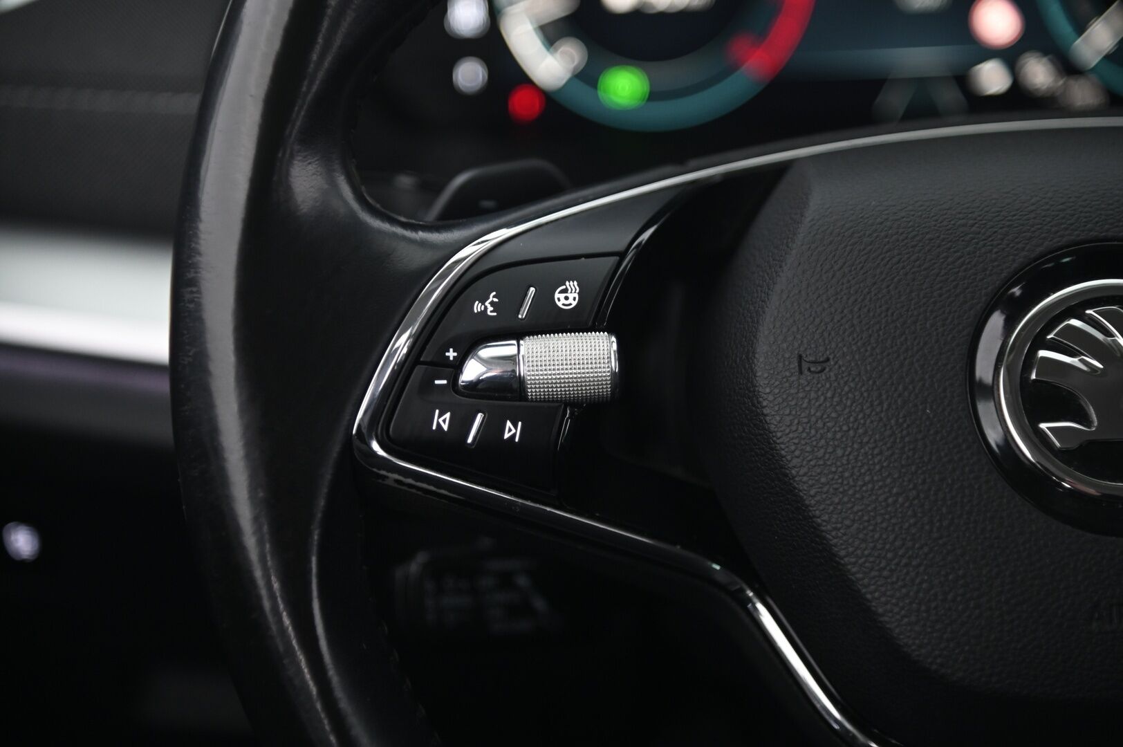 Skoda Octavia 2021 Combi 1,5 TSI G-TEC Style DSG Autom. - Adap.vakkari | Webasto | S-Luukku | Nahkasisusta | Blis | Ratinlämmitin