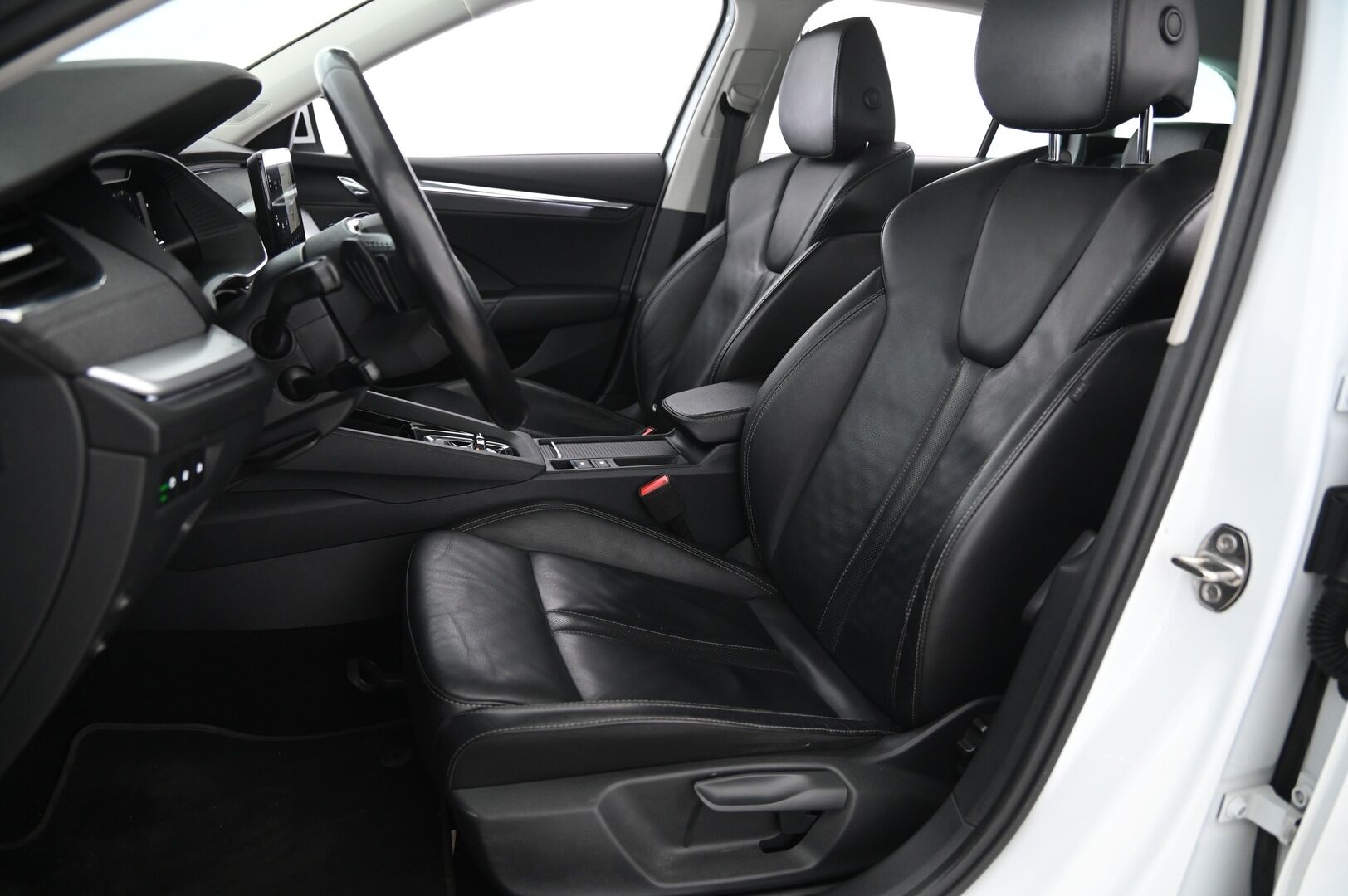 Skoda Octavia 2021 Combi 1,5 TSI G-TEC Style DSG Autom. - Adap.vakkari | Webasto | S-Luukku | Nahkasisusta | Blis | Ratinlämmitin