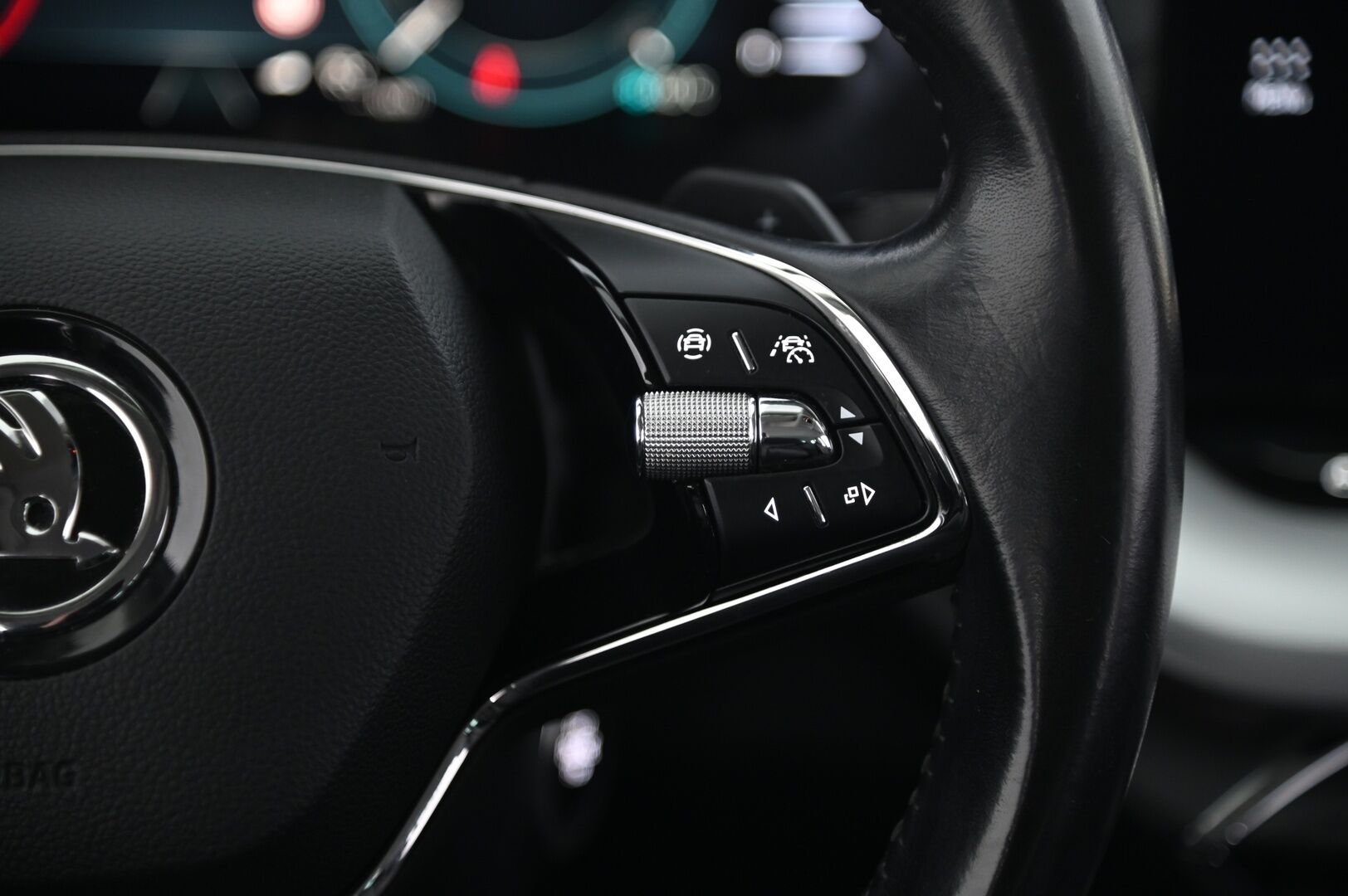Skoda Octavia 2021 Combi 1,5 TSI G-TEC Style DSG Autom. - Adap.vakkari | Webasto | S-Luukku | Nahkasisusta | Blis | Ratinlämmitin