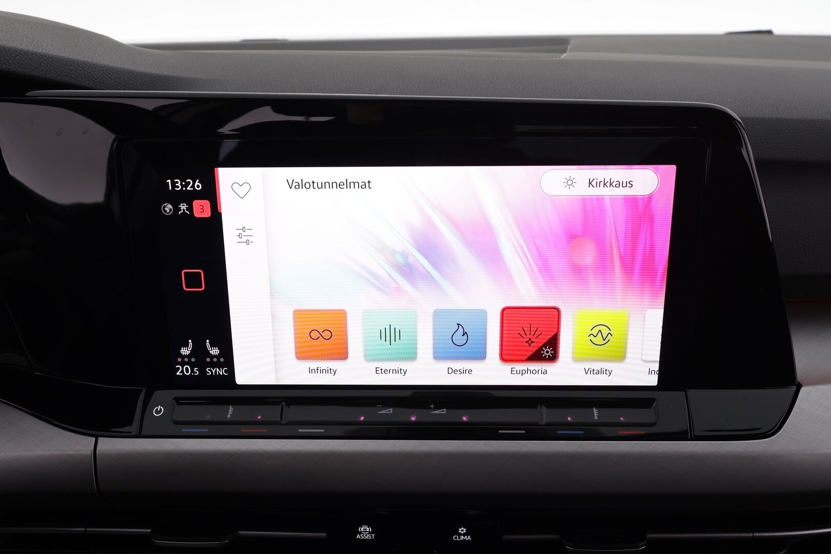 Volkswagen Golf 2021 1,0 TSI 81 kW * Webasto / ACC / LED / P.tutkat / Navi / Kaistavahti / Digimittaristo / Ambient-valot * - Suomi-auto / Kahdet renkaat