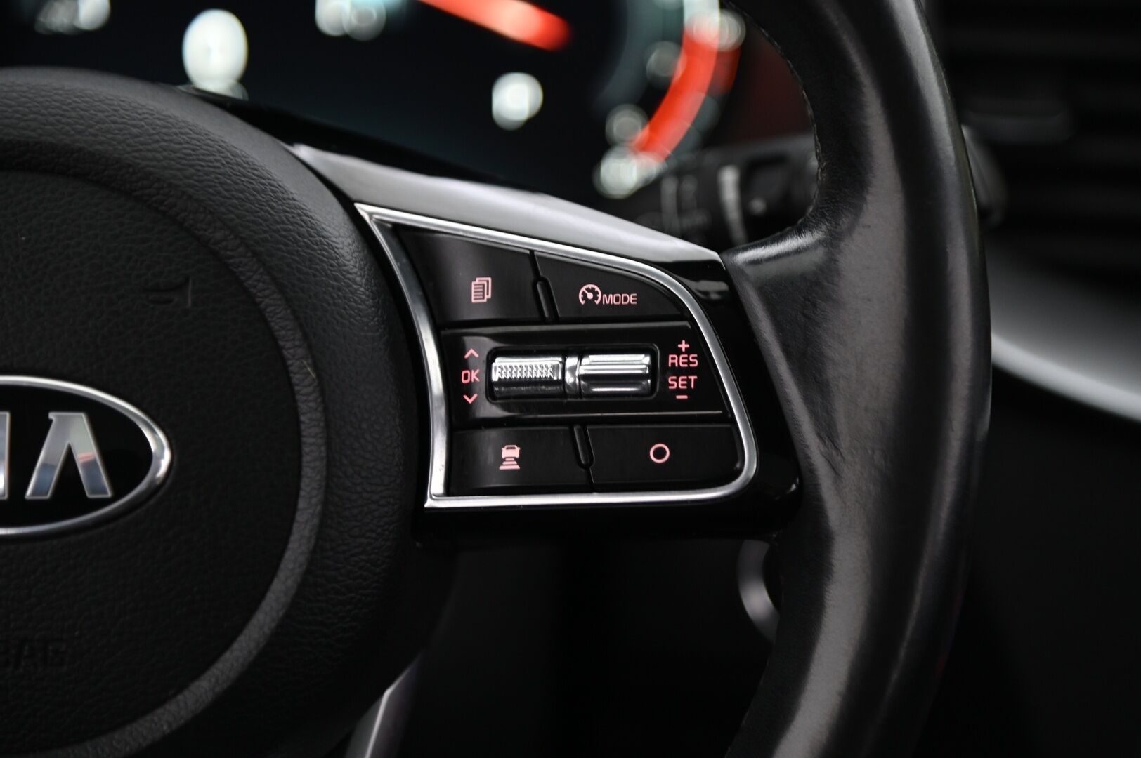 Kia XCeed 2020 1,6 T-GDI ISG 204hv Business Premium DCT AT* ACC / JBL / Panorama /  Sähkösäätöinen kuljettajan istuin muistilla / P. Kamera / Navi / - *Suomi-auto / 2-renkaat / Älypuhelimen langaton lataus / LED-ajovalot / Nahkaverhoilu*