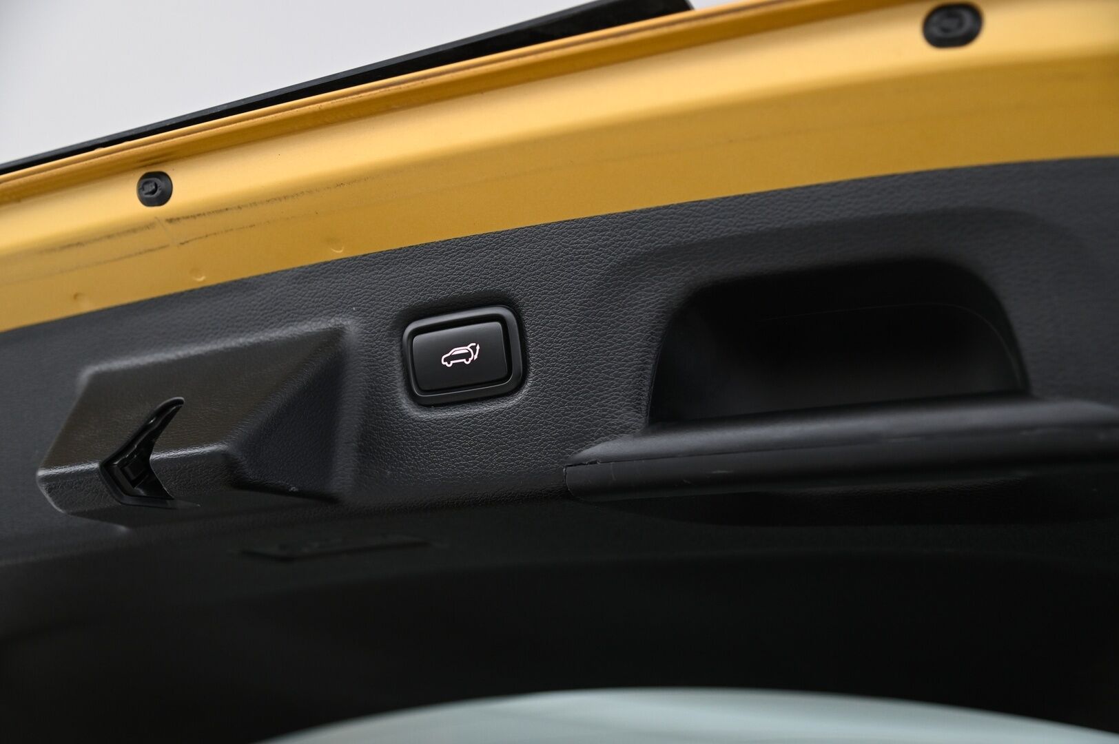 Kia XCeed 2020 1,6 T-GDI ISG 204hv Business Premium DCT AT* ACC / JBL / Panorama /  Sähkösäätöinen kuljettajan istuin muistilla / P. Kamera / Navi / - *Suomi-auto / 2-renkaat / Älypuhelimen langaton lataus / LED-ajovalot / Nahkaverhoilu*